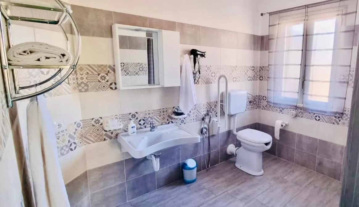 Bathroom in BB Torre Turrisi