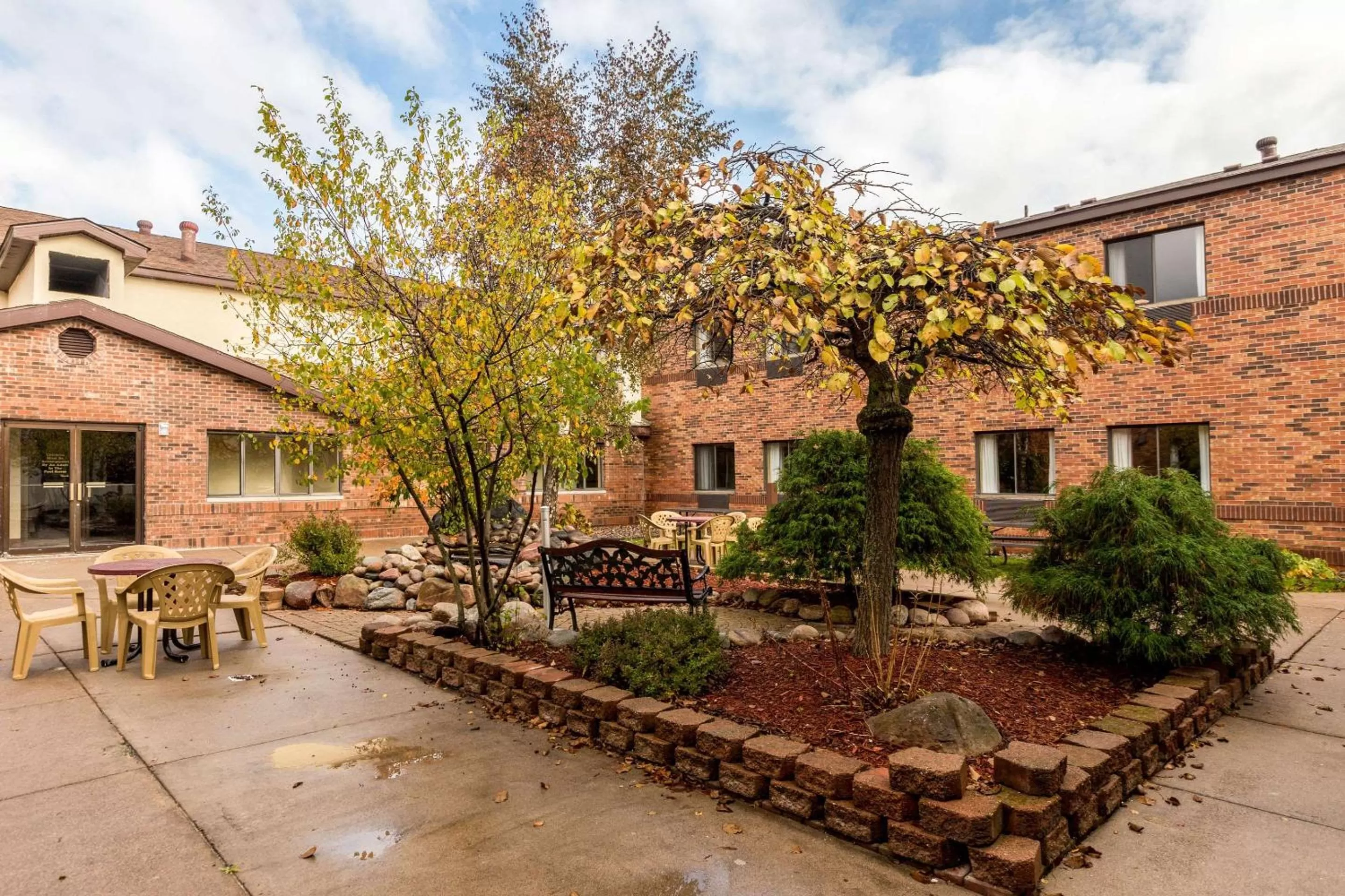 Swimming pool in Comfort Inn Sault Ste Marie MI