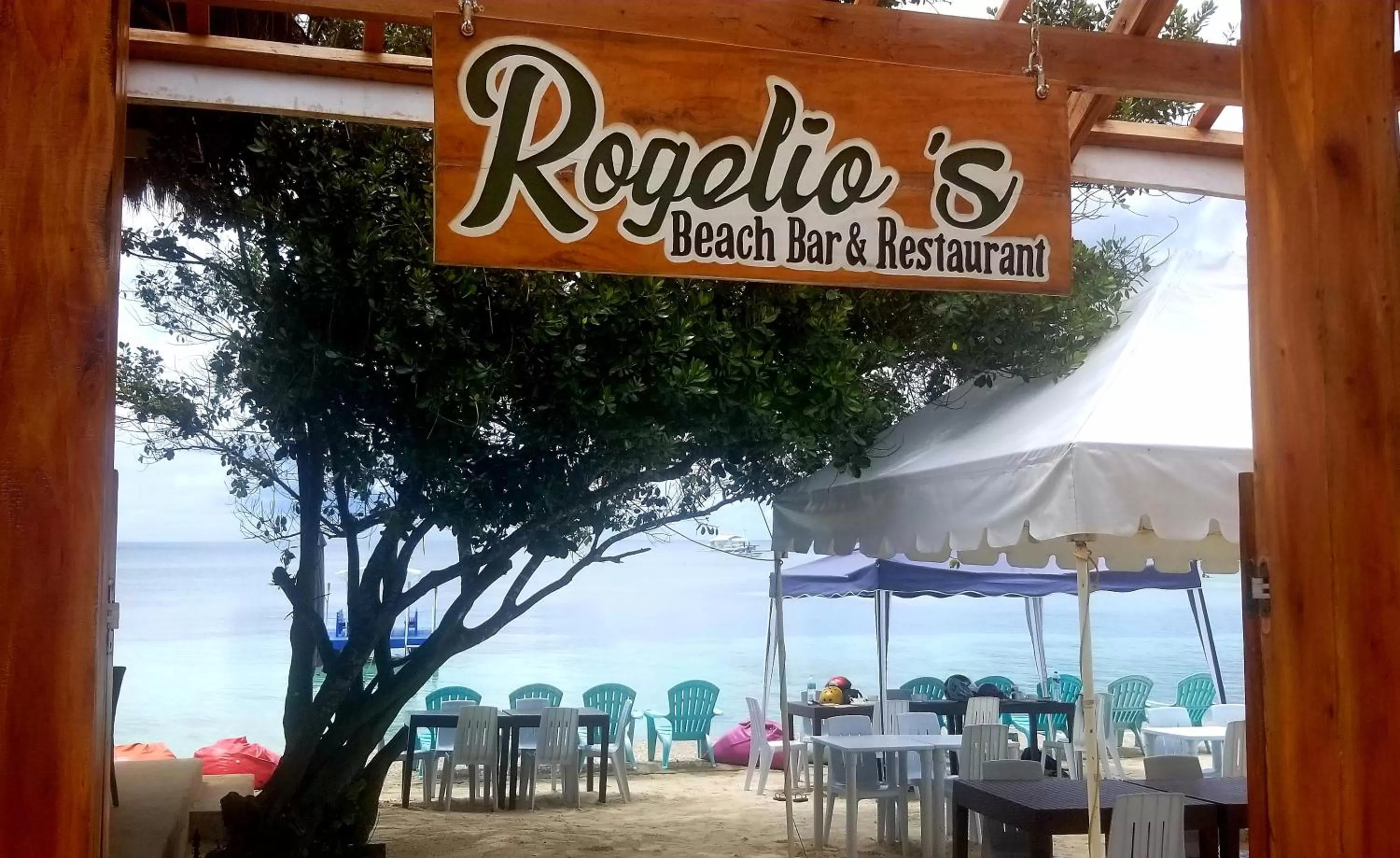 Restaurant/places to eat in Tropical Fun Ta Sea Rentals