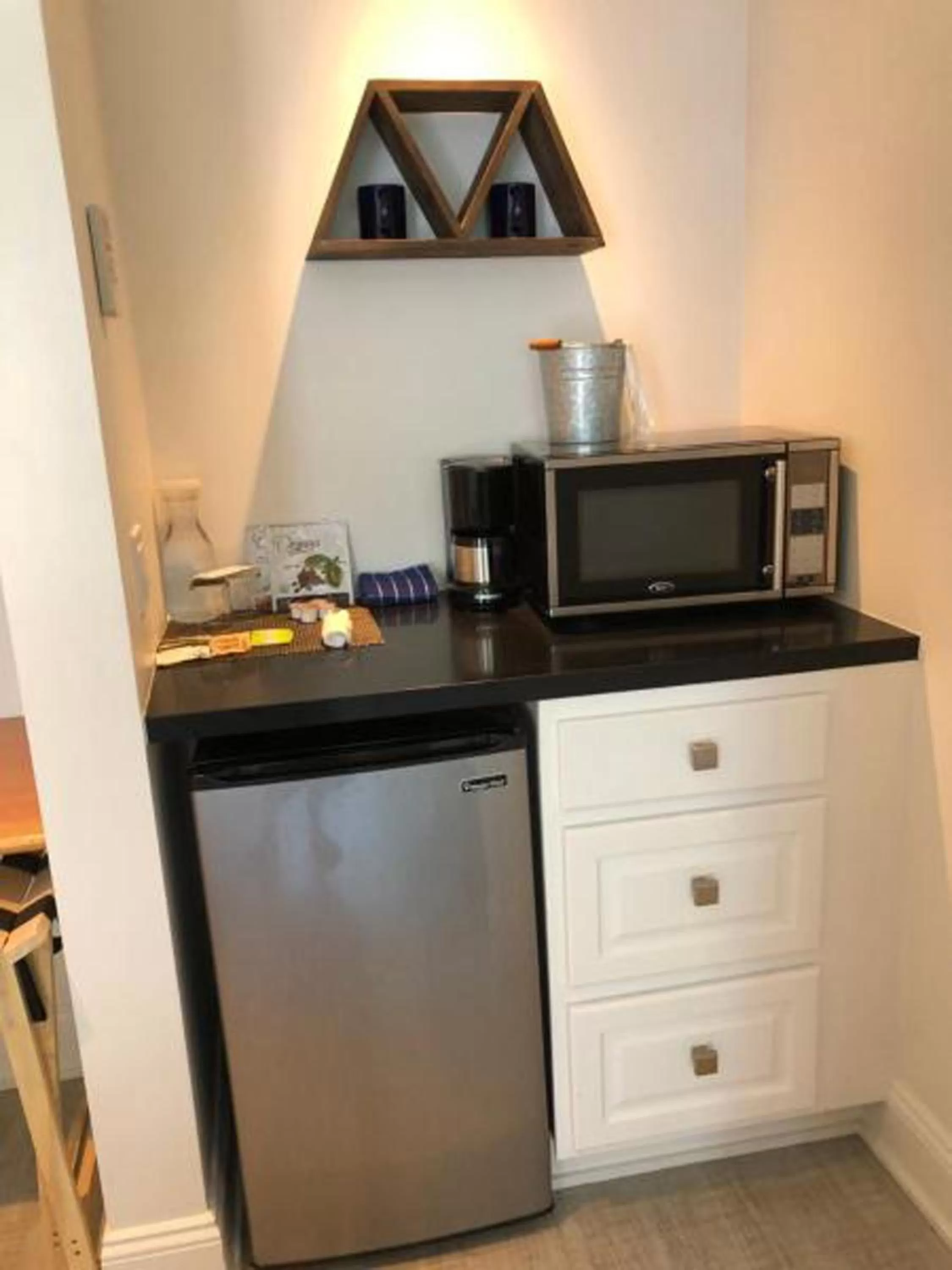 minibar in Blue Sands Inn, A Kirkwood Collection Hotel