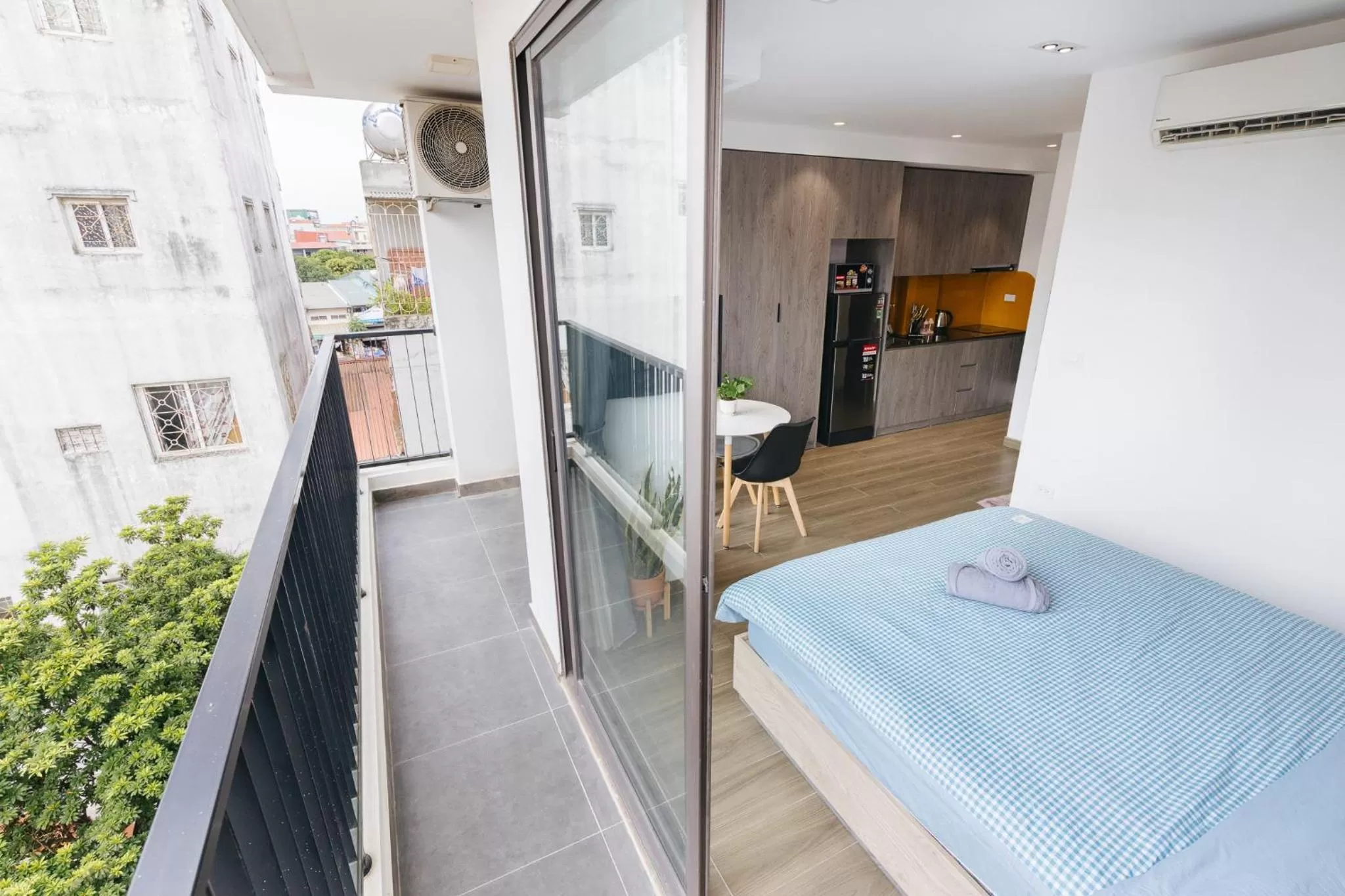 Bed in LUCK APART 8 - Hanoi Westlake Balcony Studio