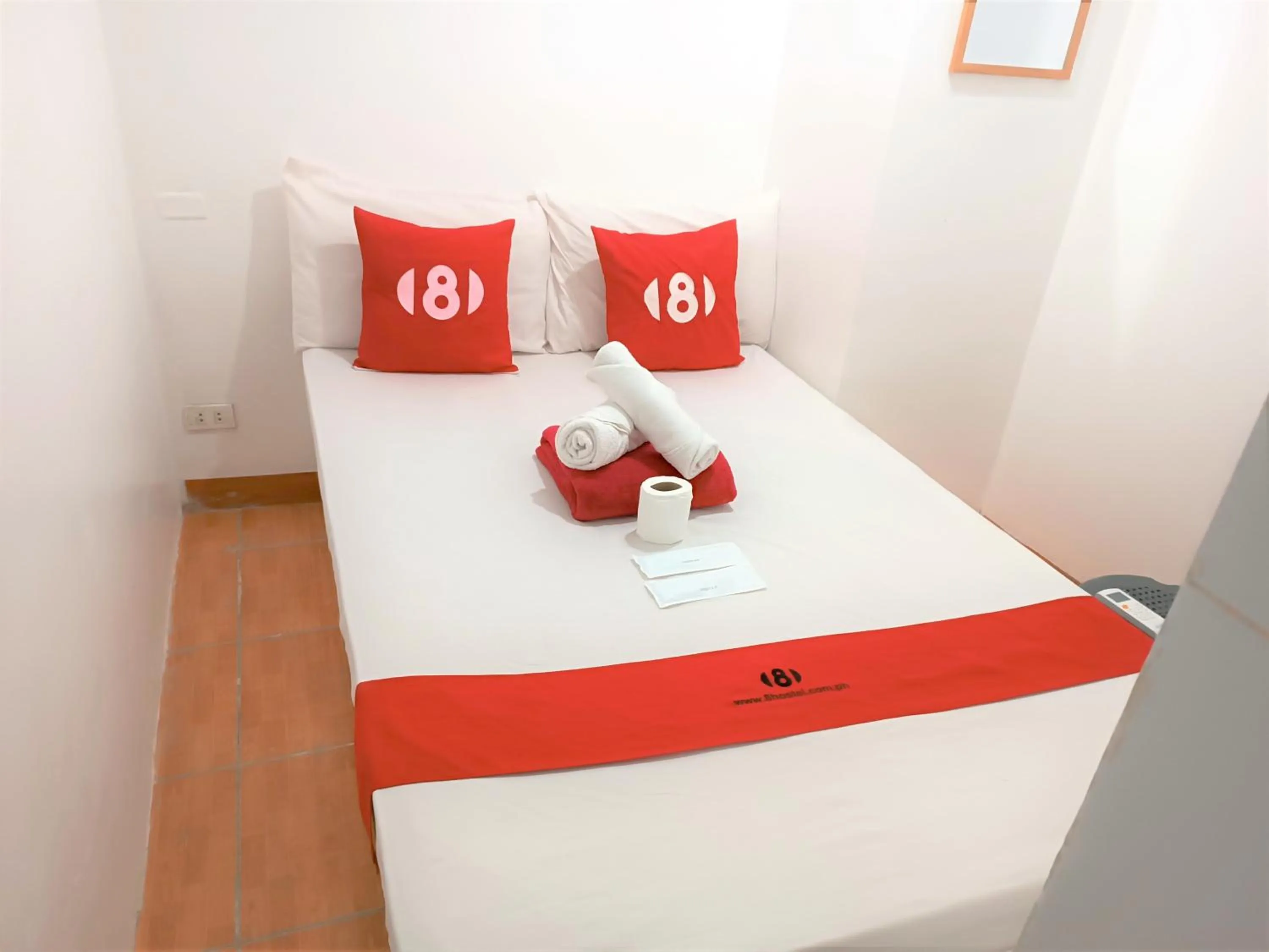 Bedroom, Bed in 8Hostel