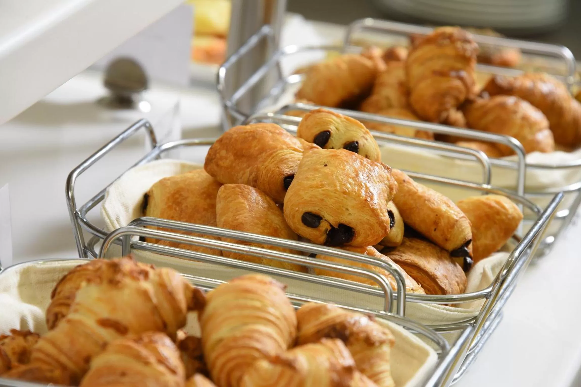 Restaurant/places to eat in Ramada by Wyndham Downtown Beirut