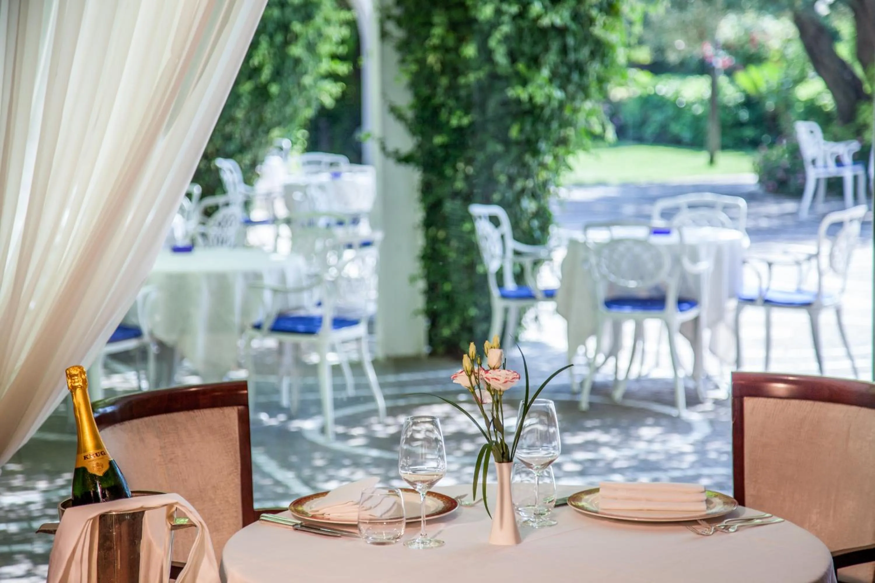 Restaurant/places to eat in Hotel Aurelia