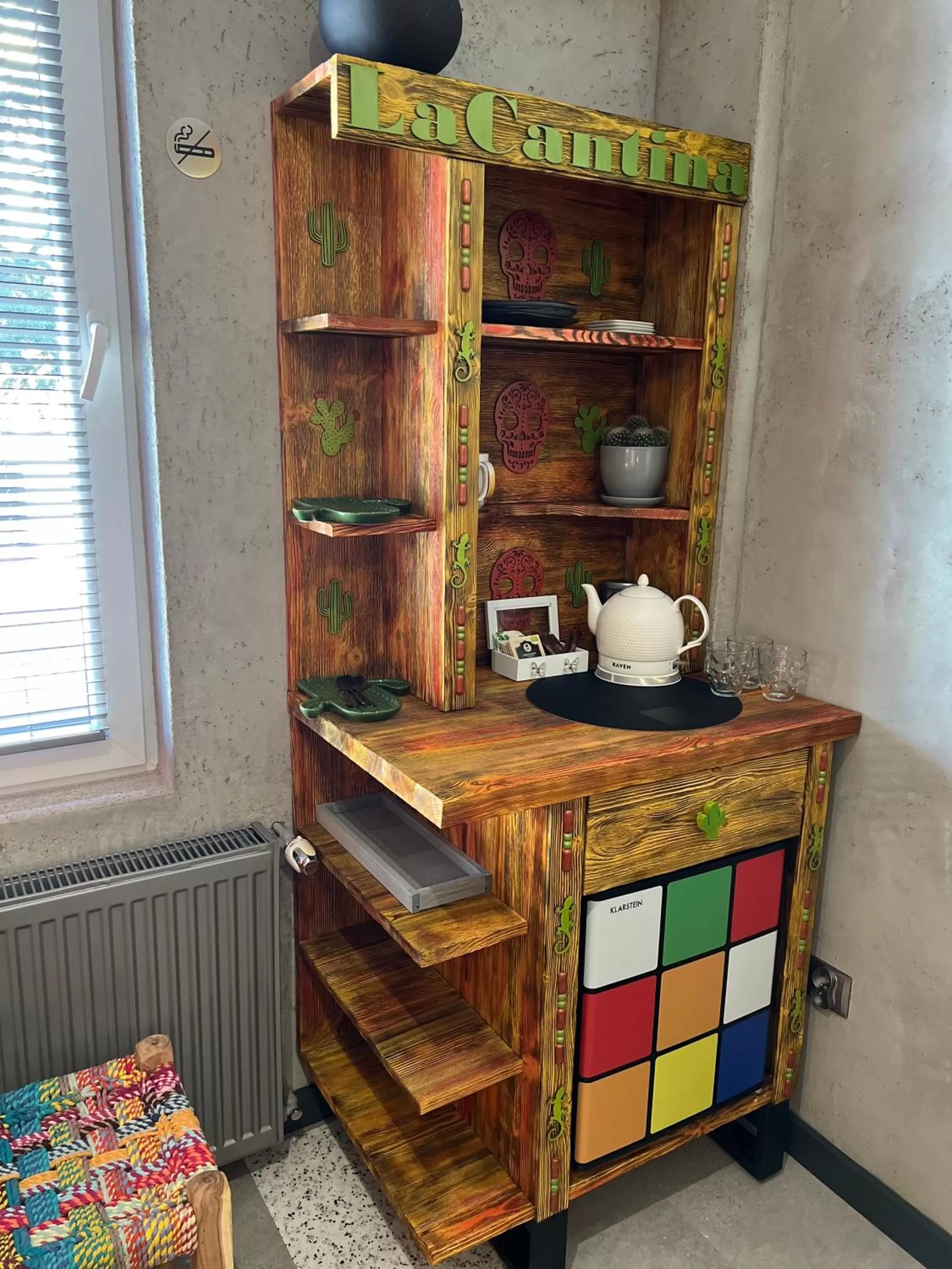 Coffee/tea facilities in Global Home - Aparthotel - No Contact Check In