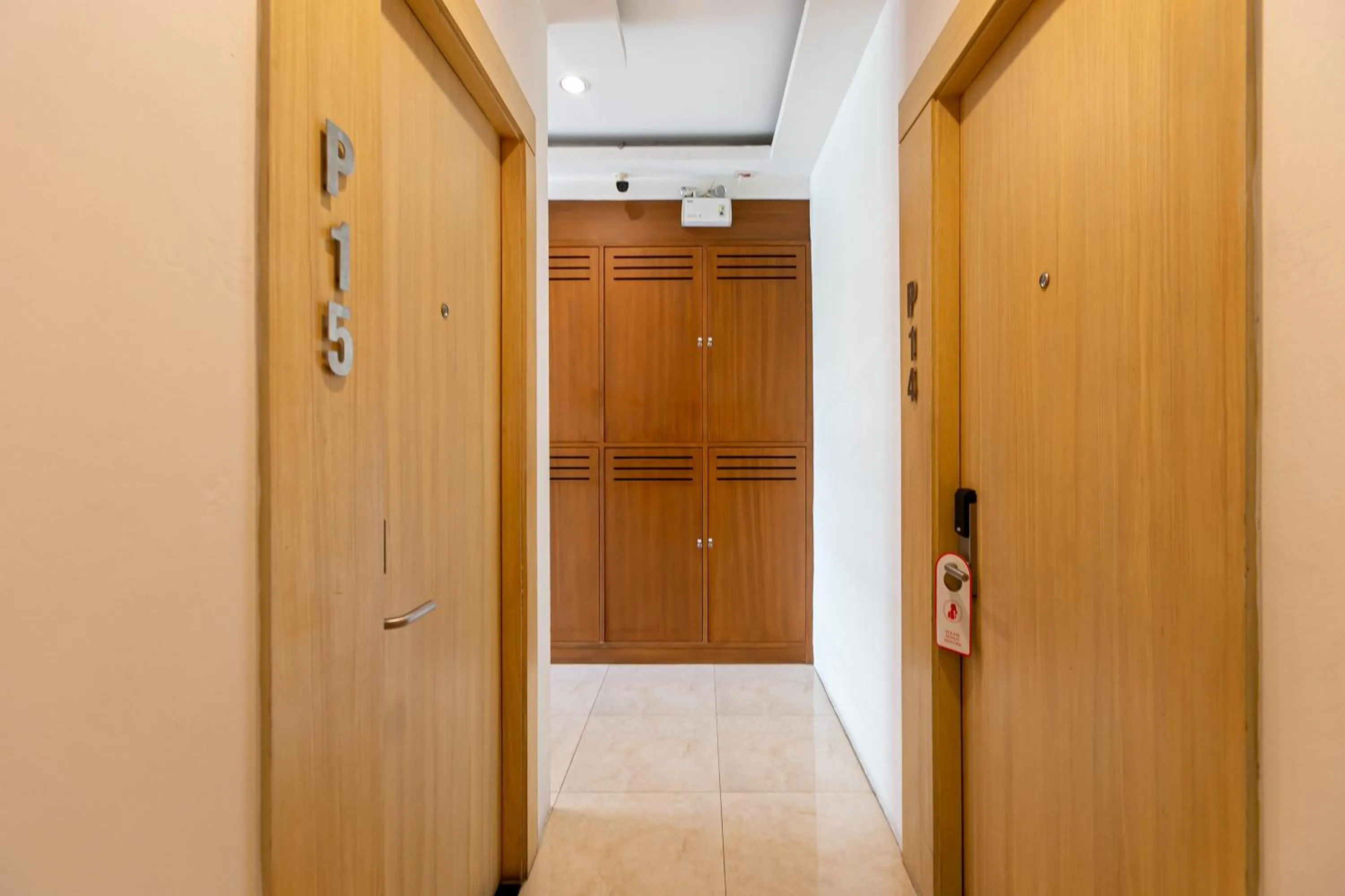 wardrobe in The Bedrooms Hostel Pattaya