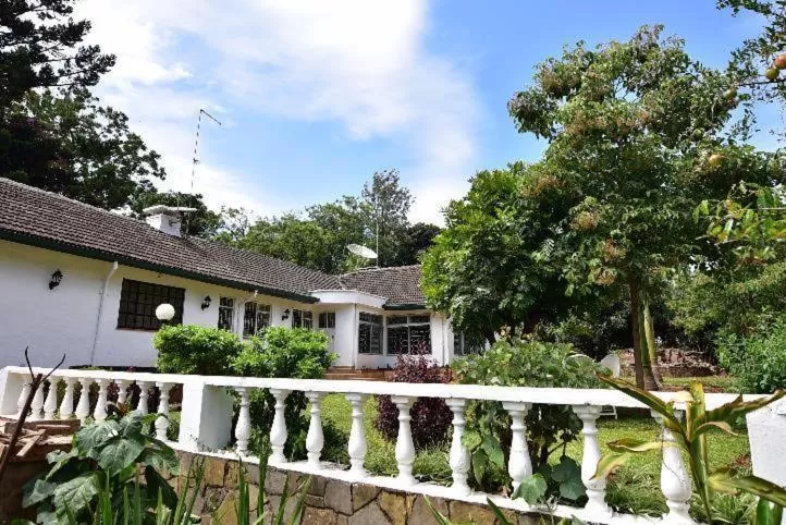 Property Building in Palm Valley