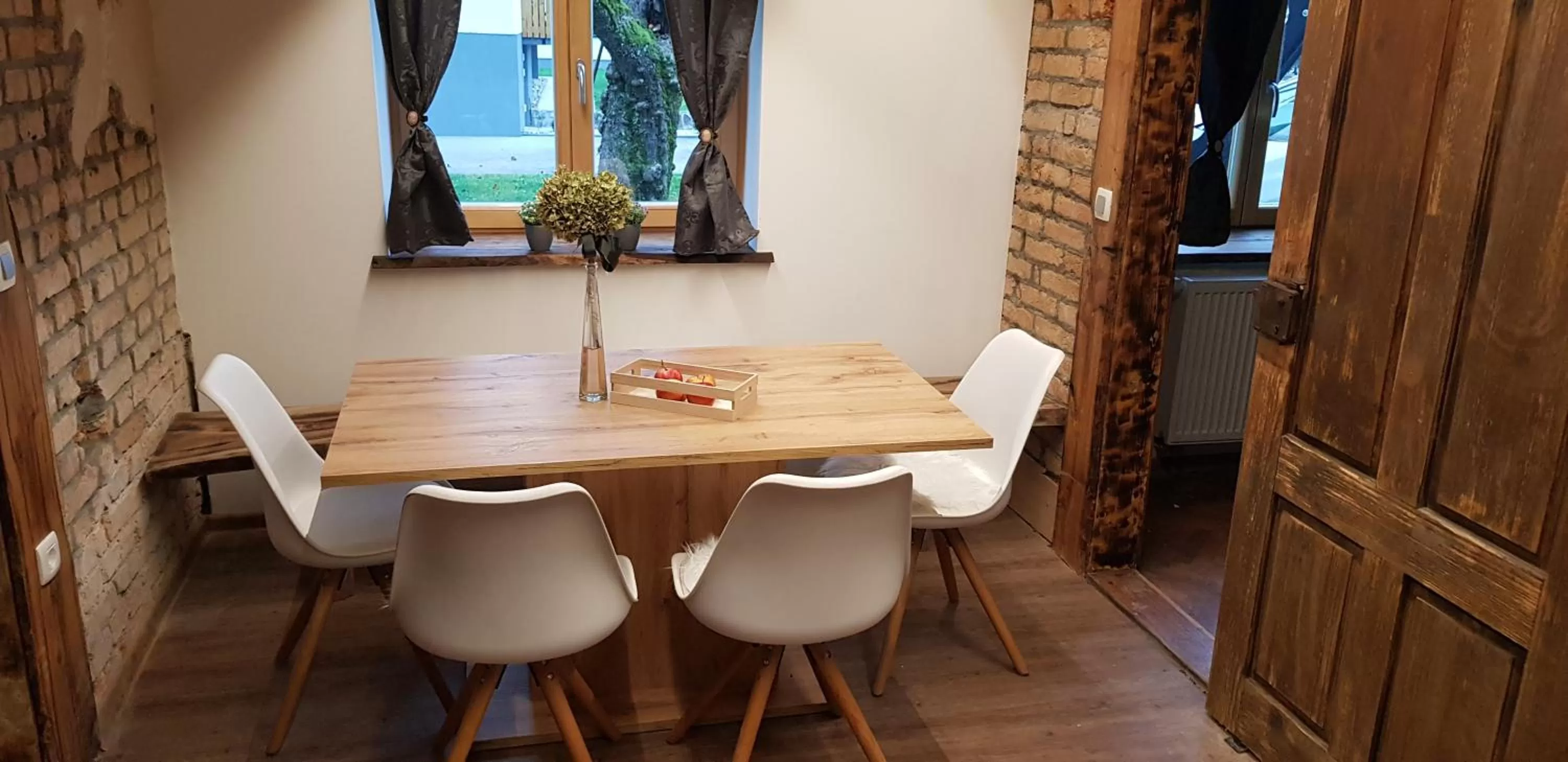 Dining Area in Hiša stare mame