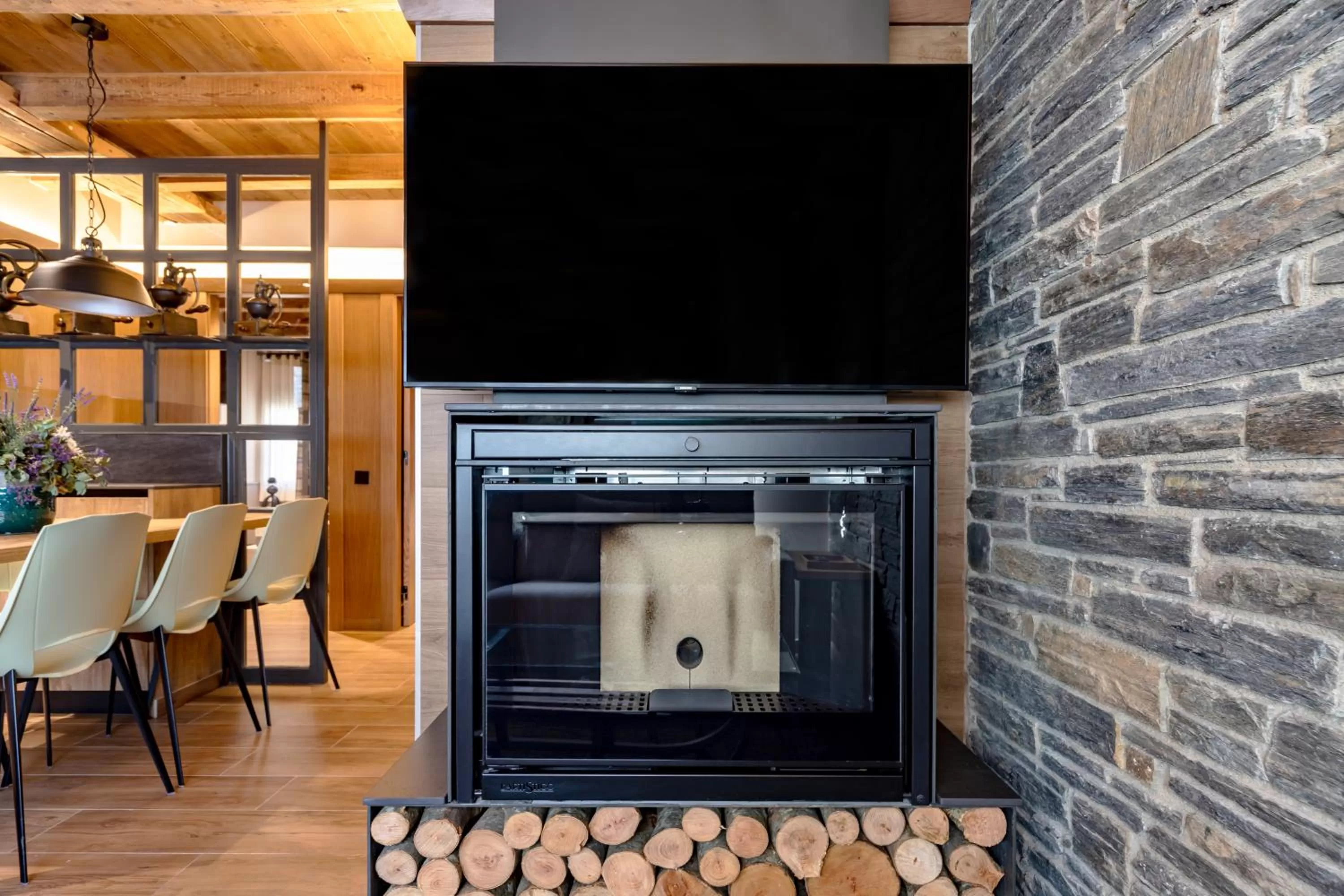 TV/Entertainment Center in CERDANYA MOUNTAIN RESIDENCES