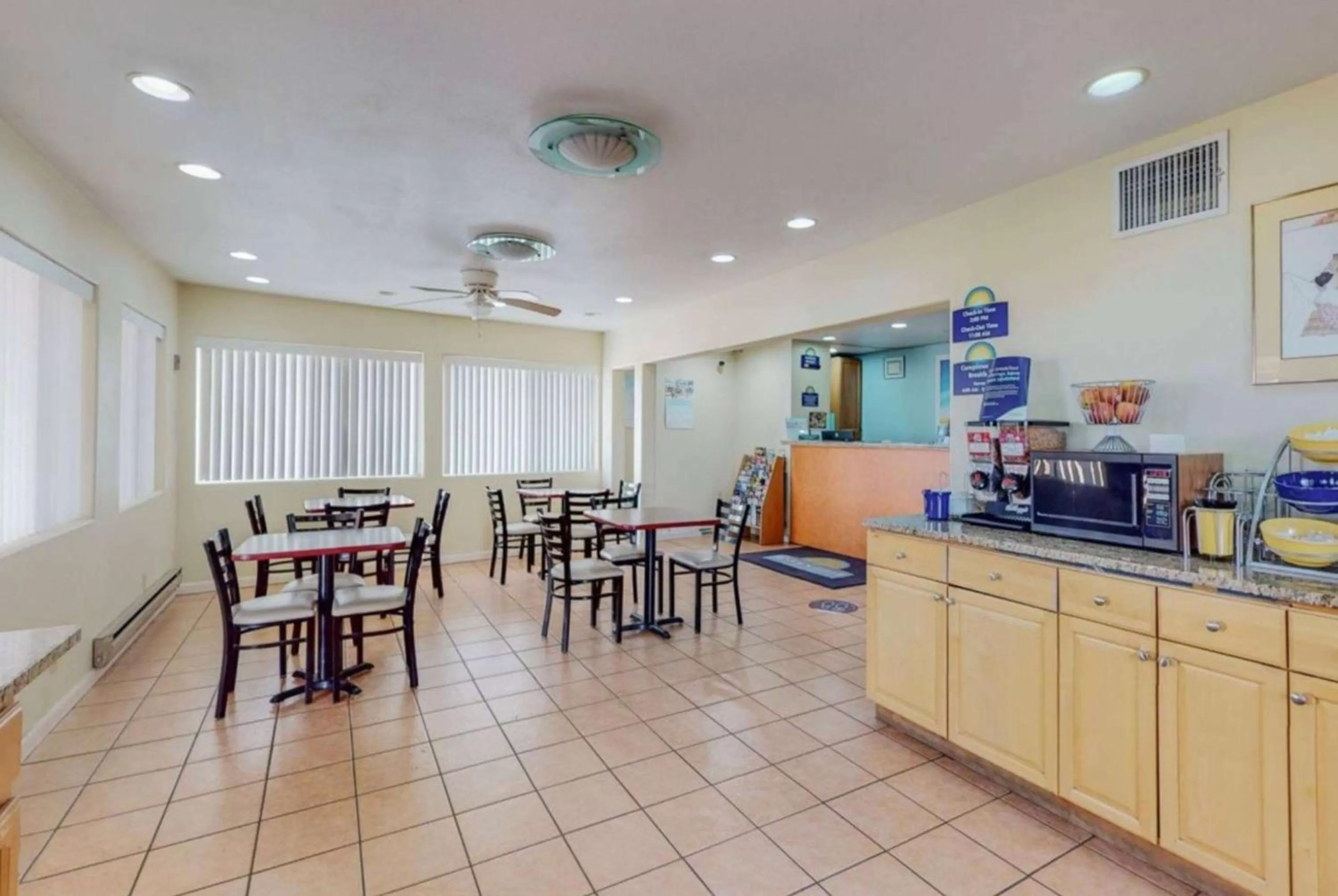 Breakfast in Days Inn by Wyndham Socorro