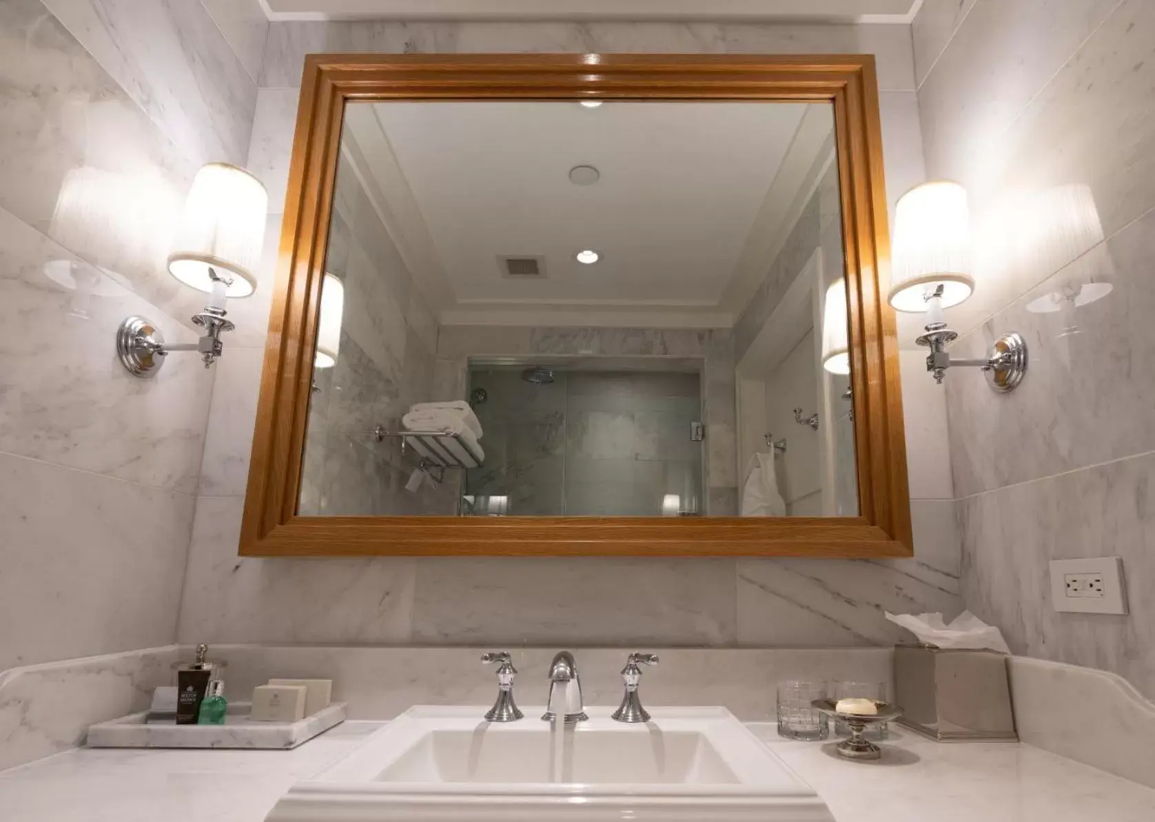 Deluxe King Suite in el PRADO Deluxe King Suite in el PRADO