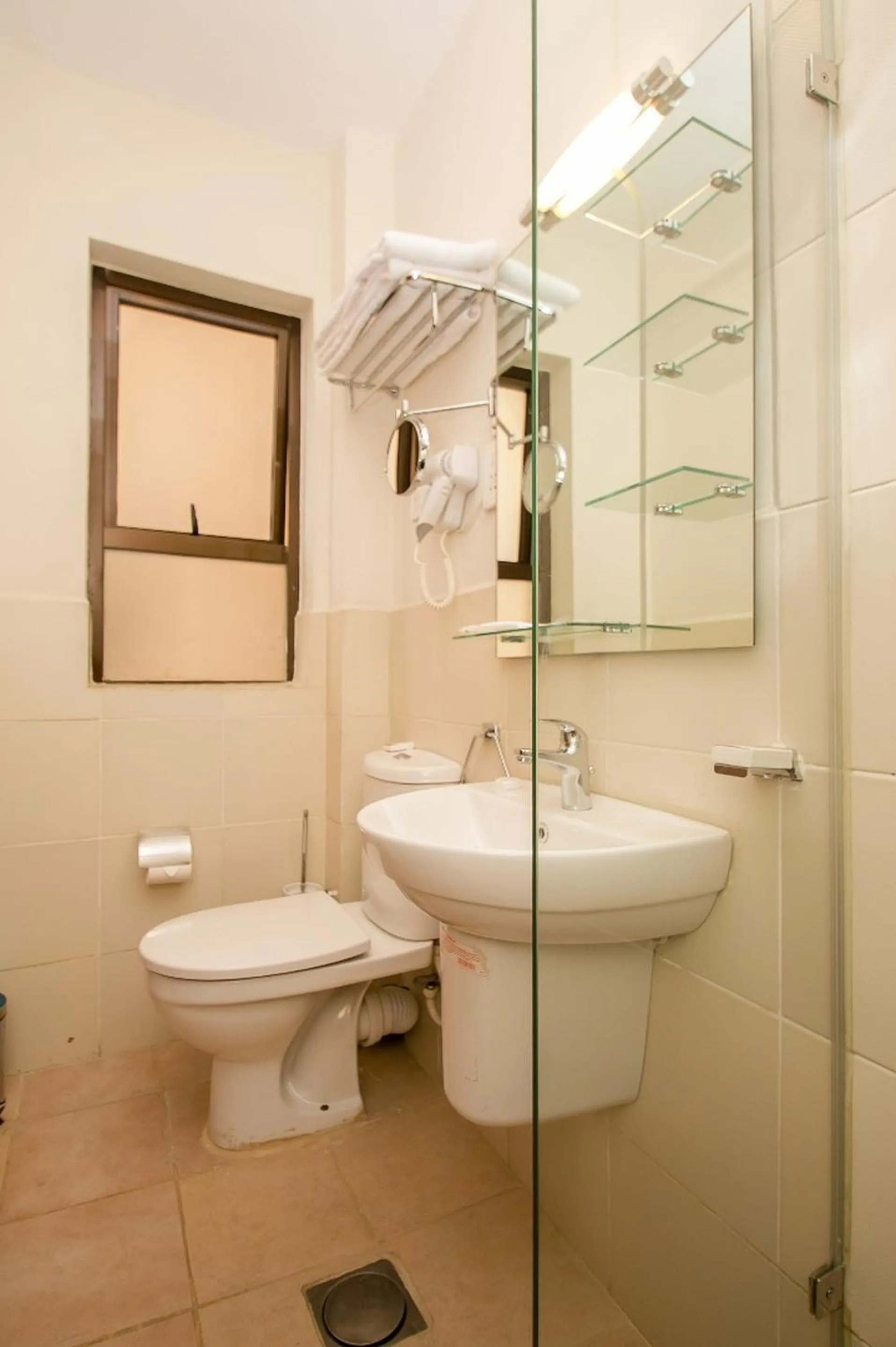 Bedroom in Waridi Paradise Hotel and Suites