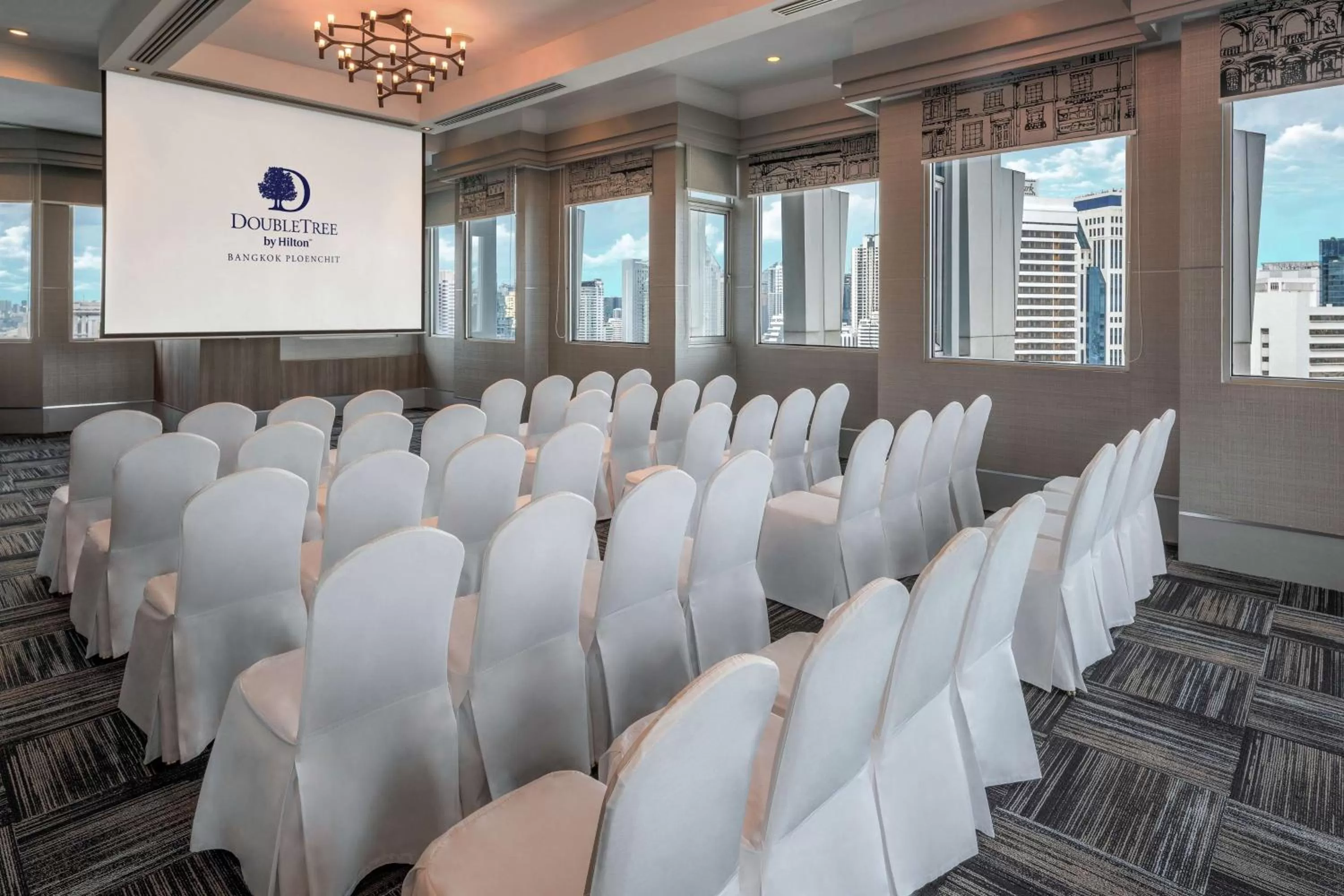 Meeting/conference room in DoubleTree by Hilton Bangkok Ploenchit