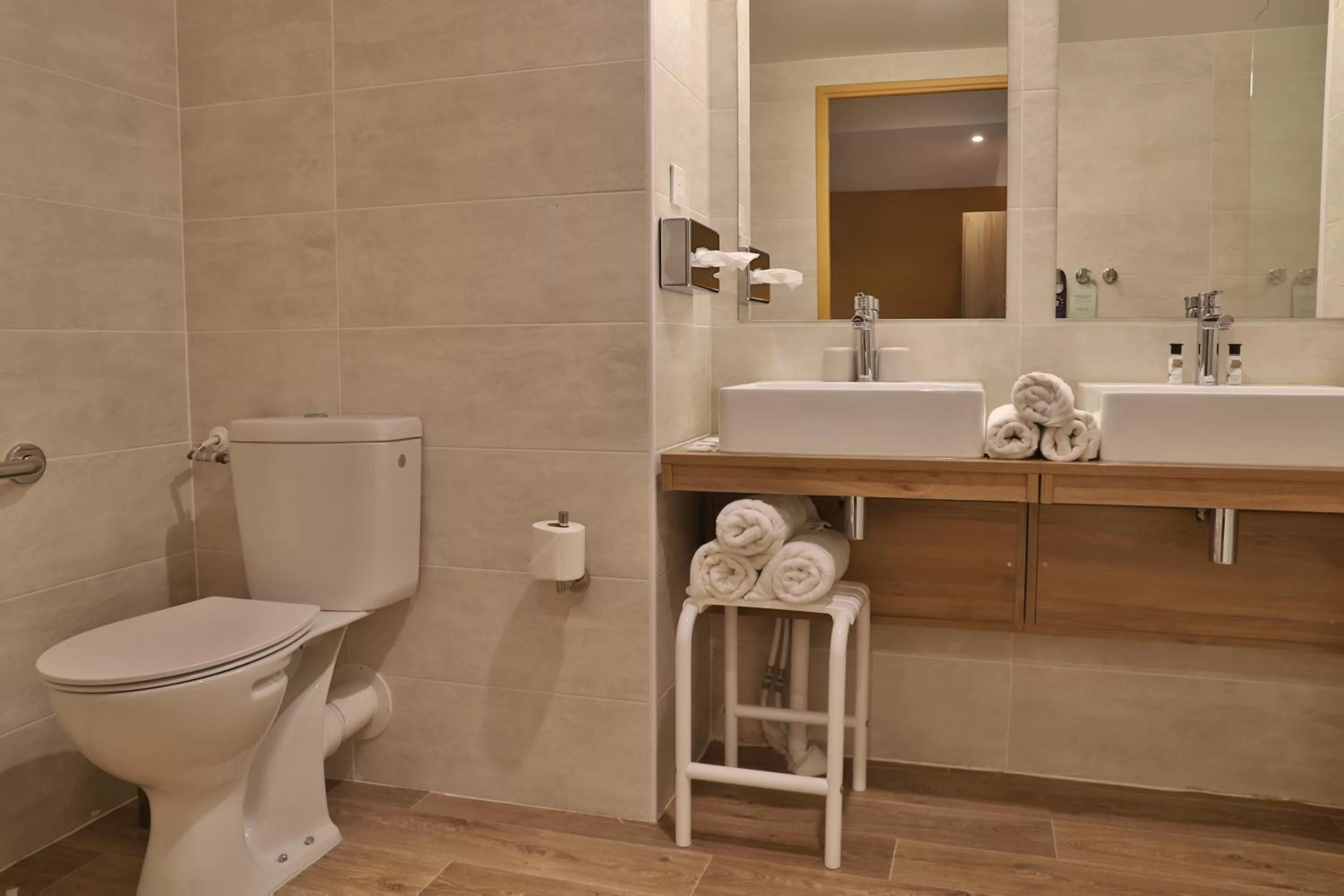 Bathroom in SOWELL HOTELS Mont Blanc et SPA