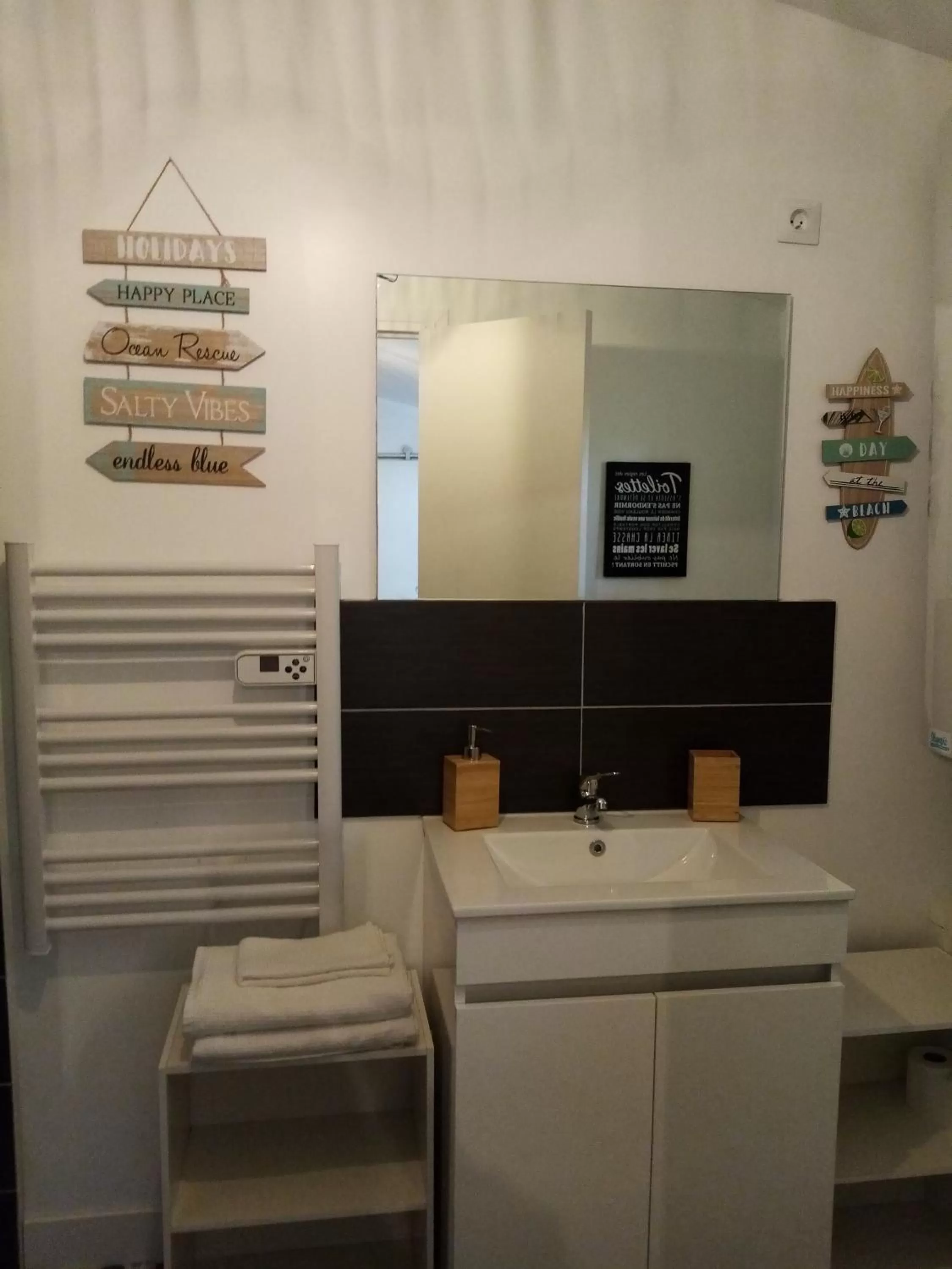 Bathroom in O Douceurs Sucrées Cabourg