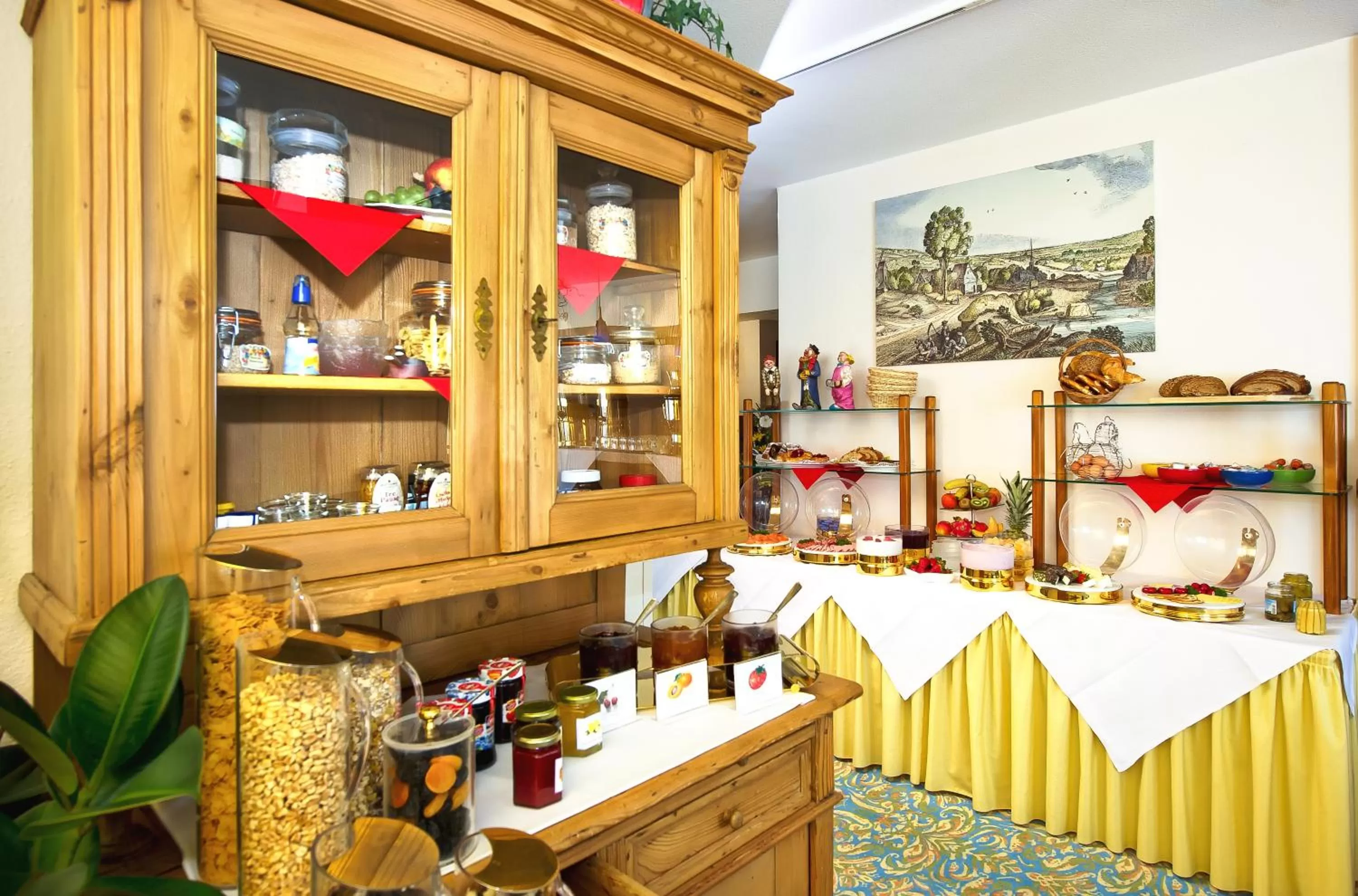 Restaurant/places to eat in Hotel Merian Rothenburg