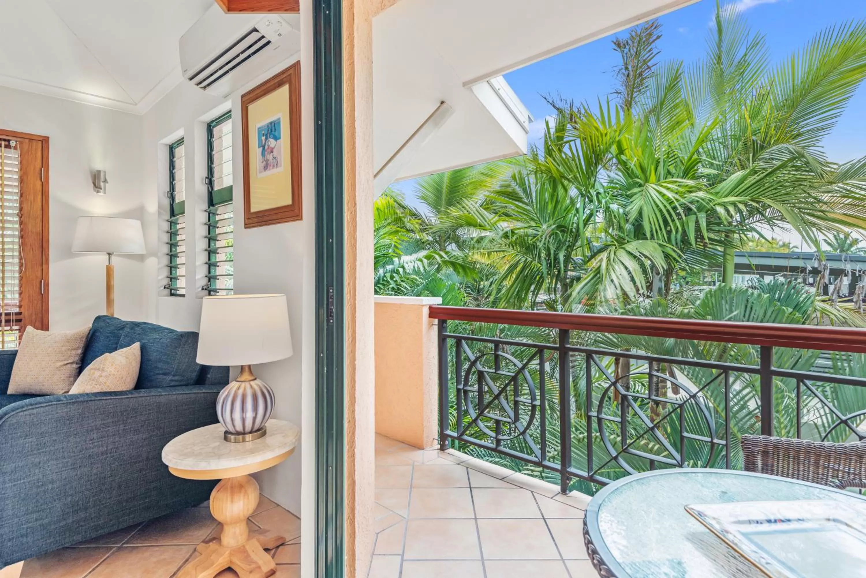 Balcony/Terrace in Martinique On Macrossan