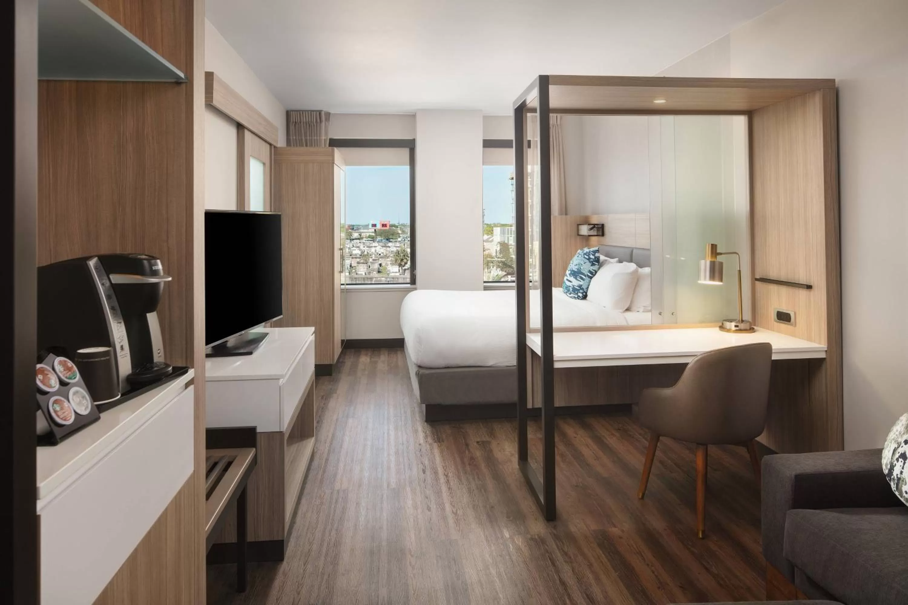 Bedroom, Bed in SpringHill Suites by Marriott New Orleans Downtown/Canal Street