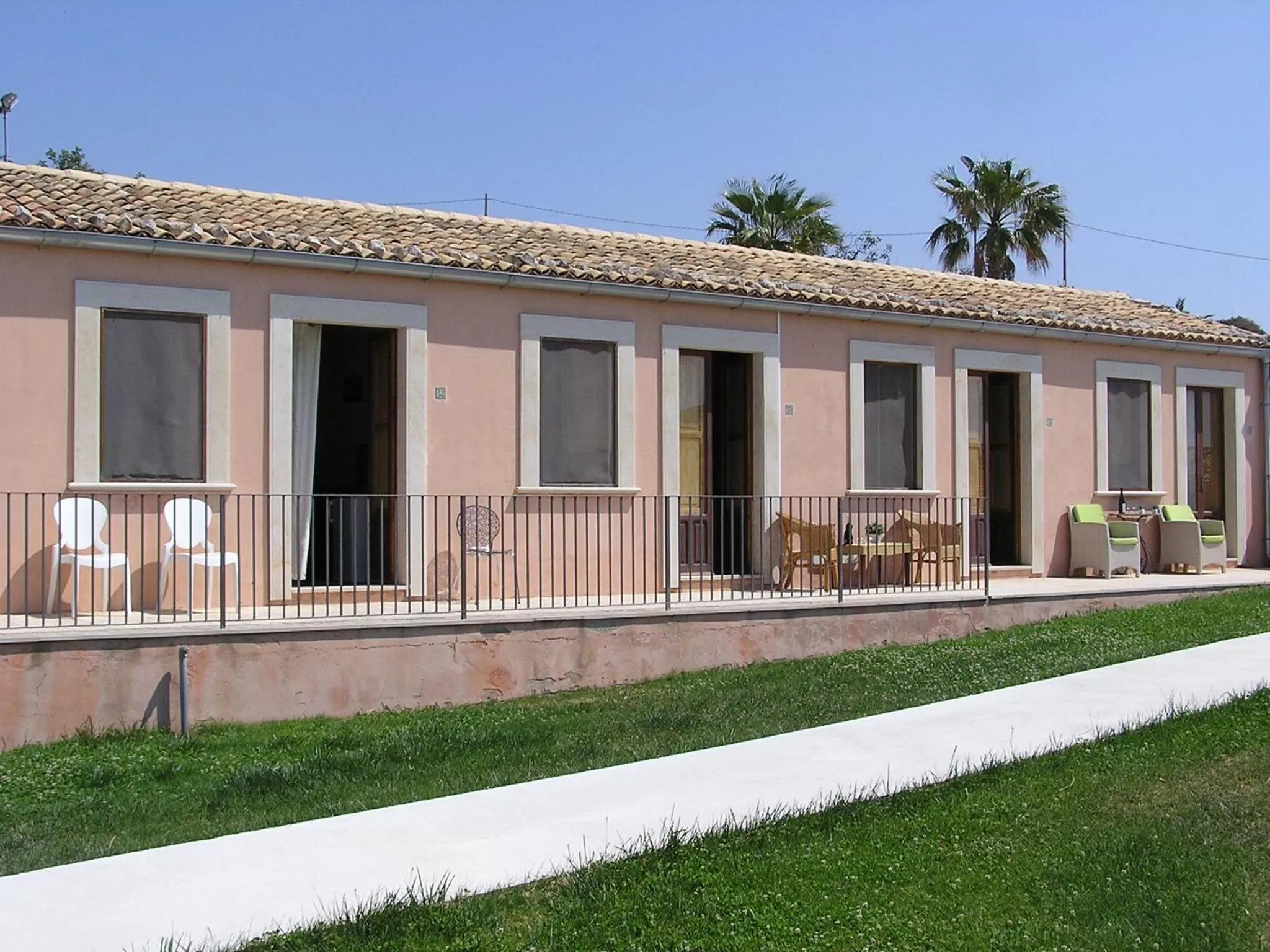 Day in Villa Principe Di Belmonte