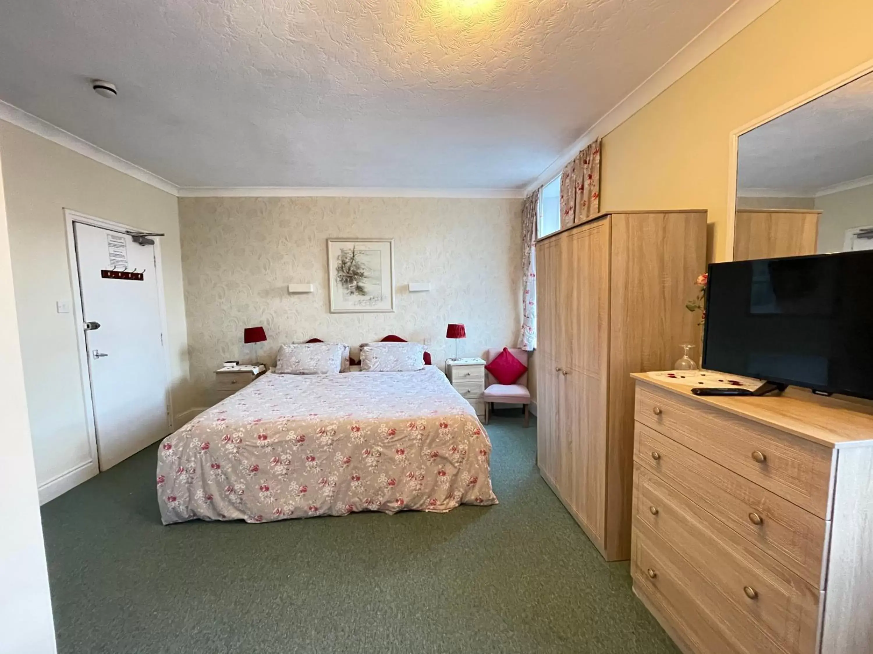 Superior King Room in White Court Llandudno Superior King Room in White Court Llandudno