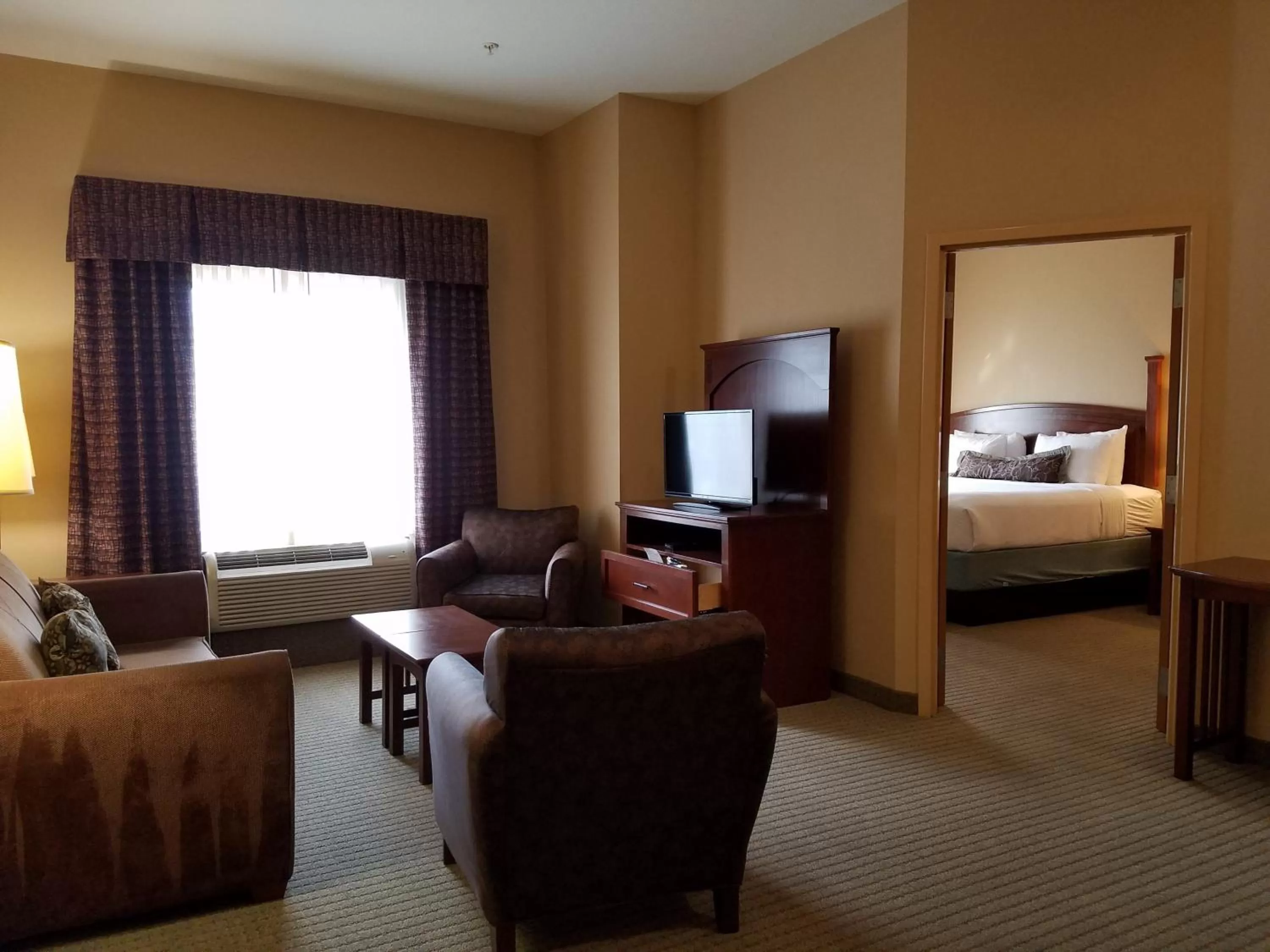 One-Bedroom King Suite - Disability Access in Staybridge Suites Rogers - Bentonville, an IHG Hotel