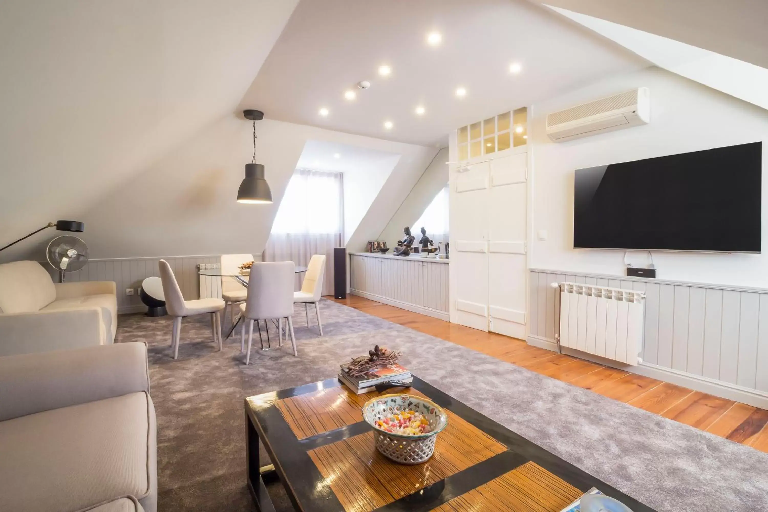 Family Suite in Paço do Bispo Boutique House Family Suite in Paço do Bispo Boutique House