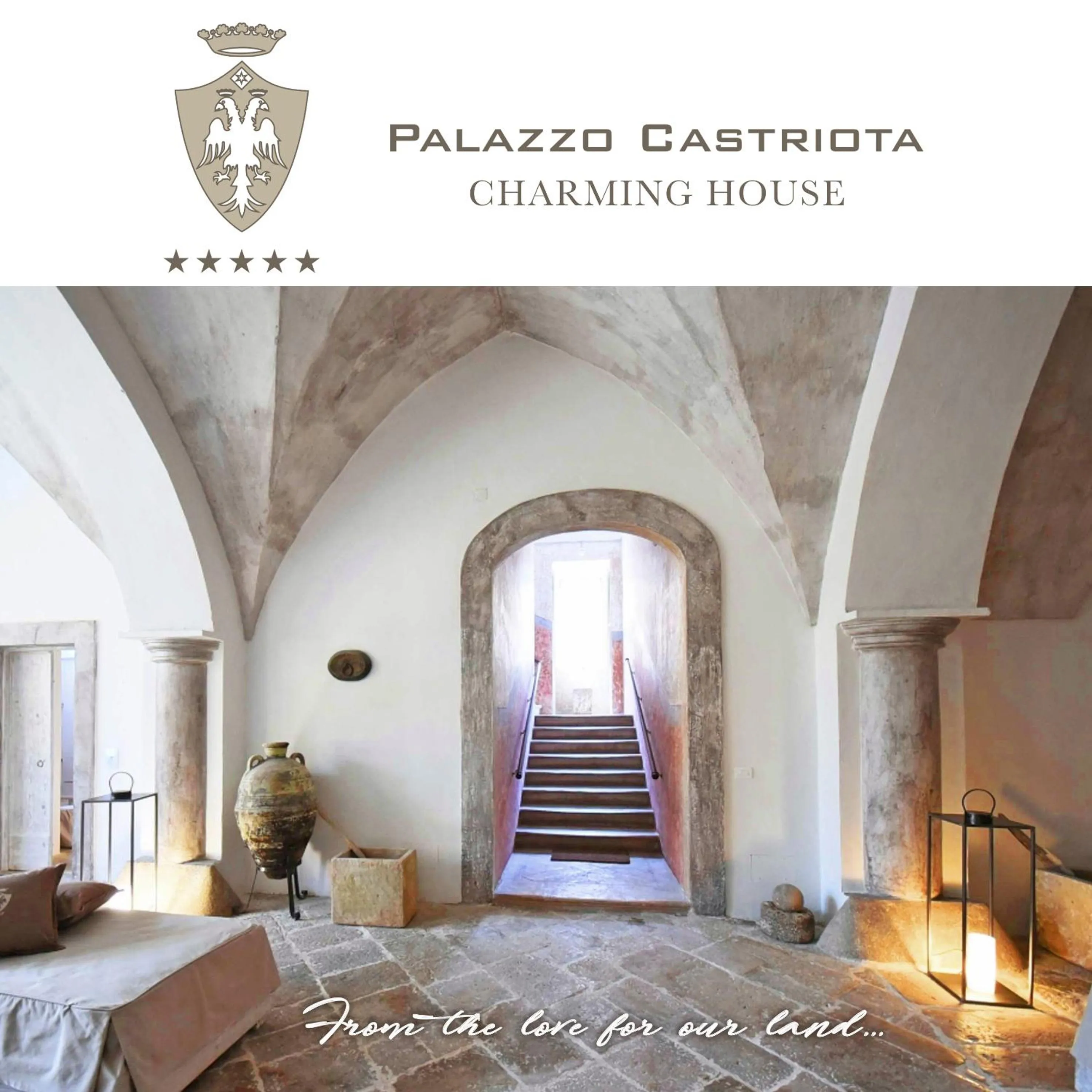 Facade/entrance in Palazzo Castriota