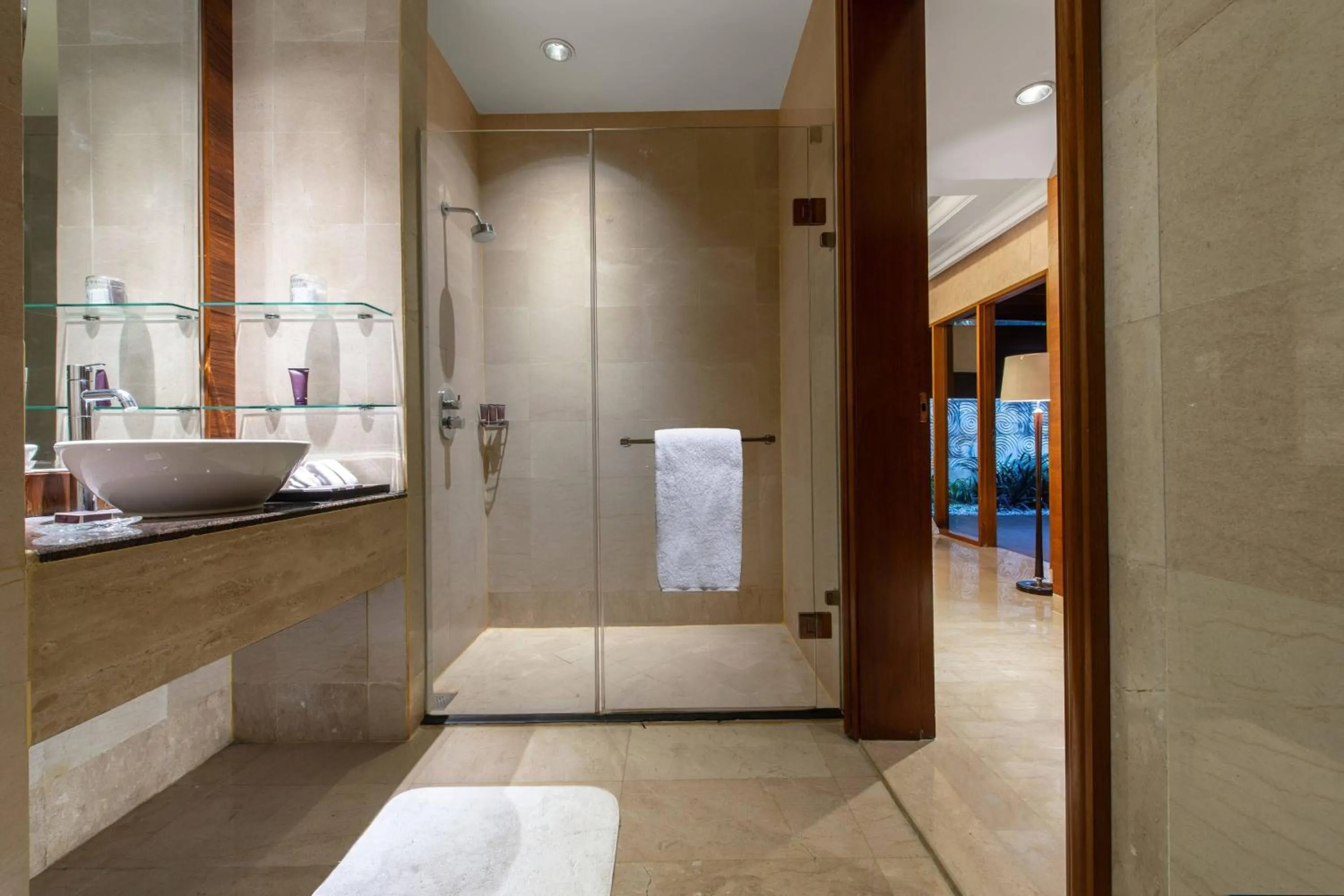 Bathroom in The Ritz-Carlton Jakarta, Mega Kuningan