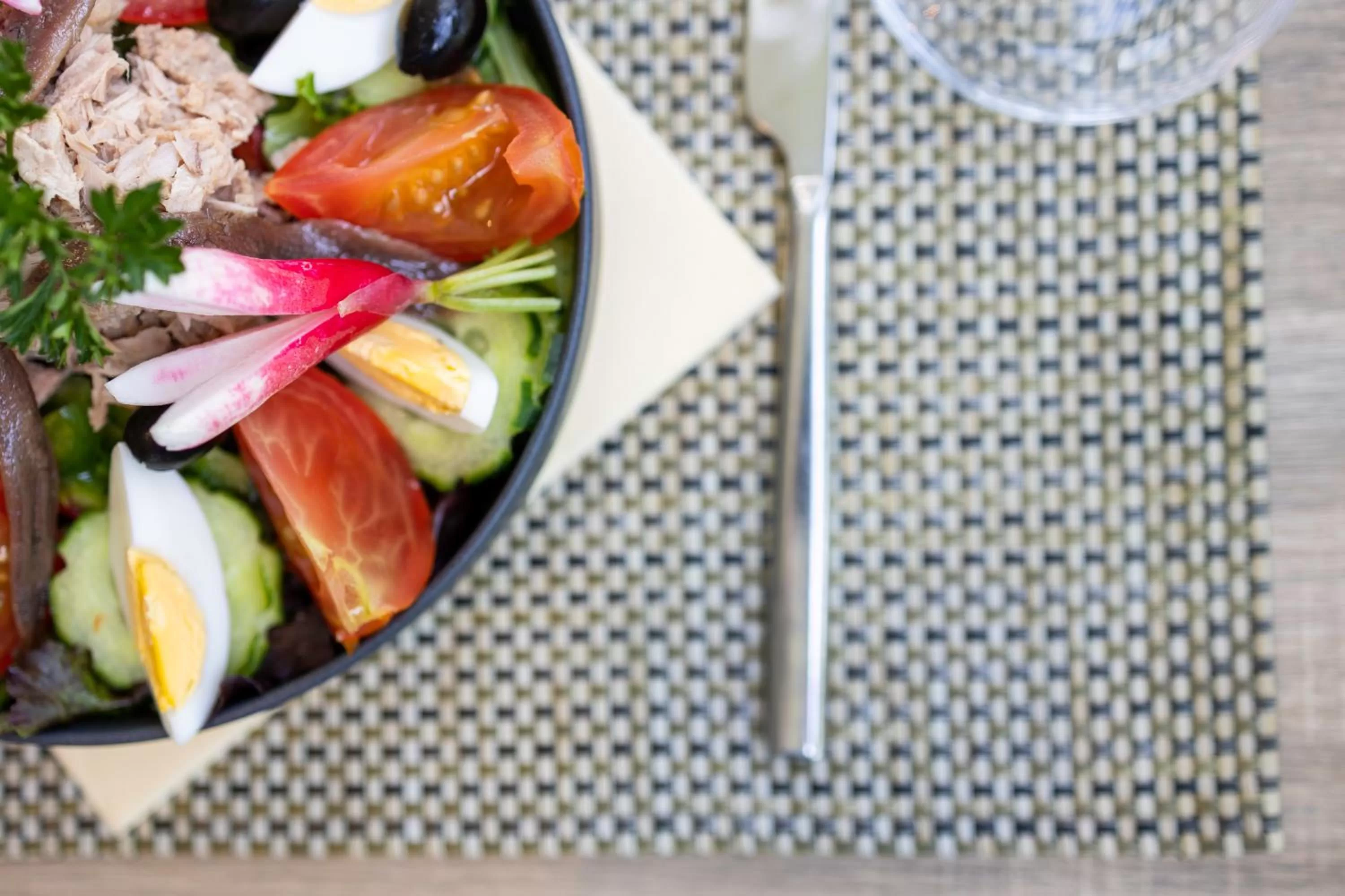 Restaurant/places to eat in Hôtel restaurant Kyriad Fréjus