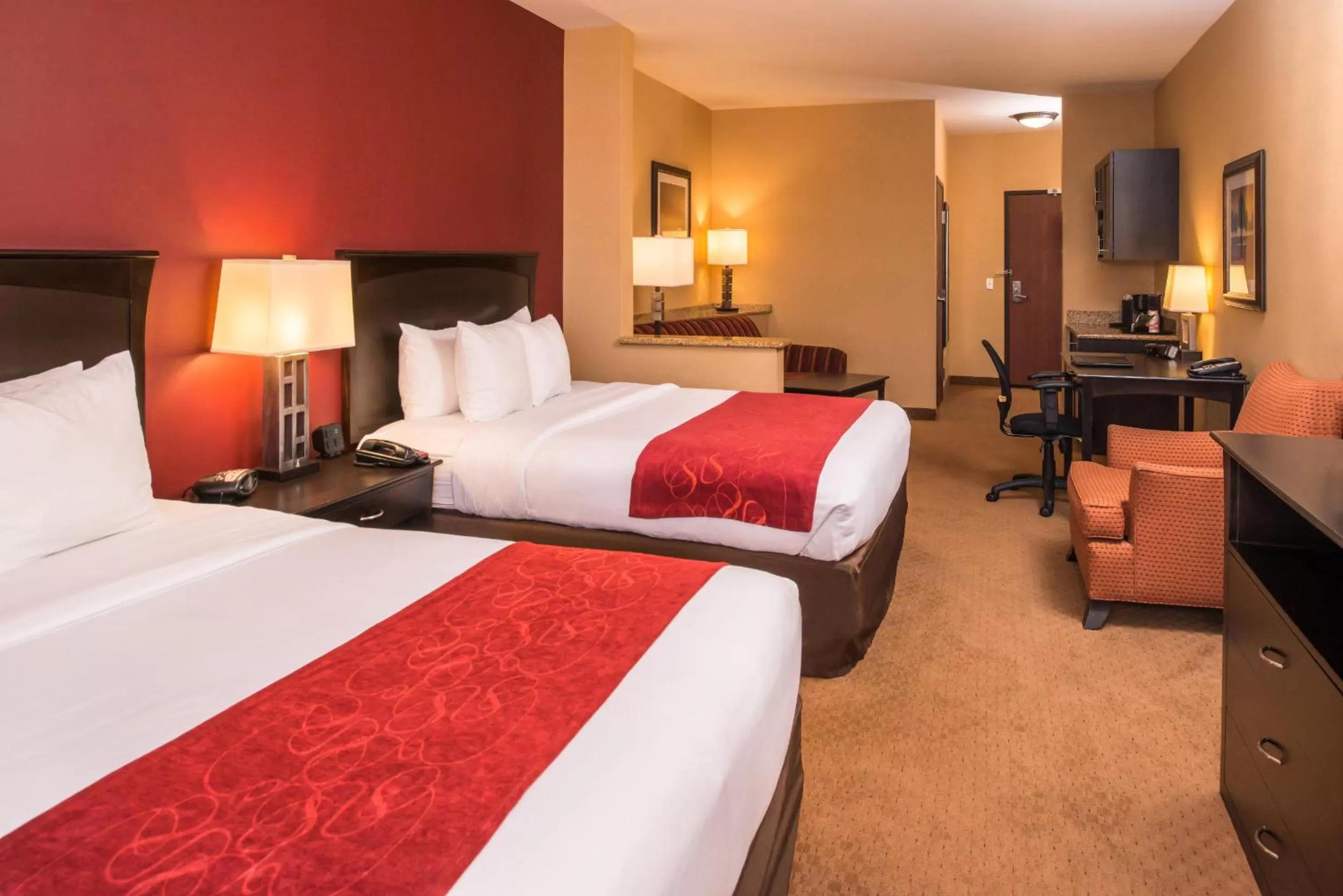 Accessible Suite, 2 Queen Beds with Sofa Bed, Tub, Non Smoking in Comfort Suites Ontario Airport Convention Center