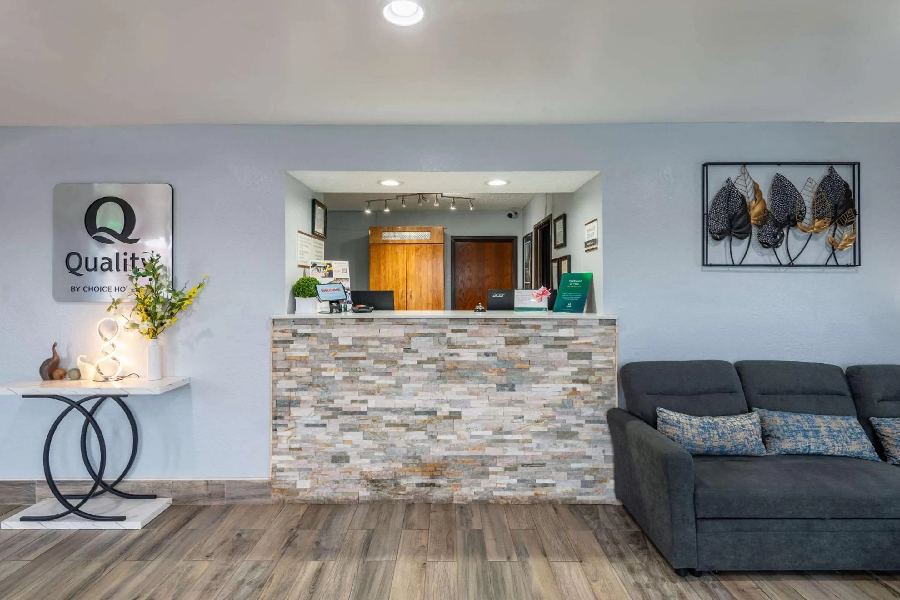 Lobby or reception, Lobby/Reception in Super 8 by Wyndham Oneida Verona