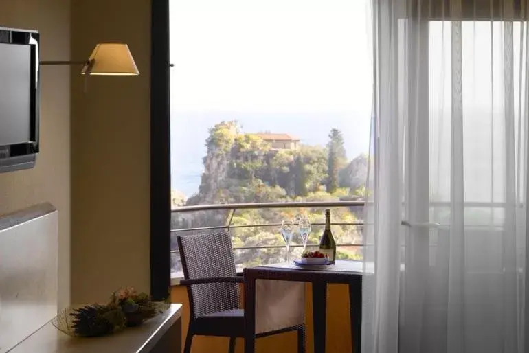 Double Room with Balcony in Taormina Panoramic Hotel Double Room with Balcony in Taormina Panoramic Hotel