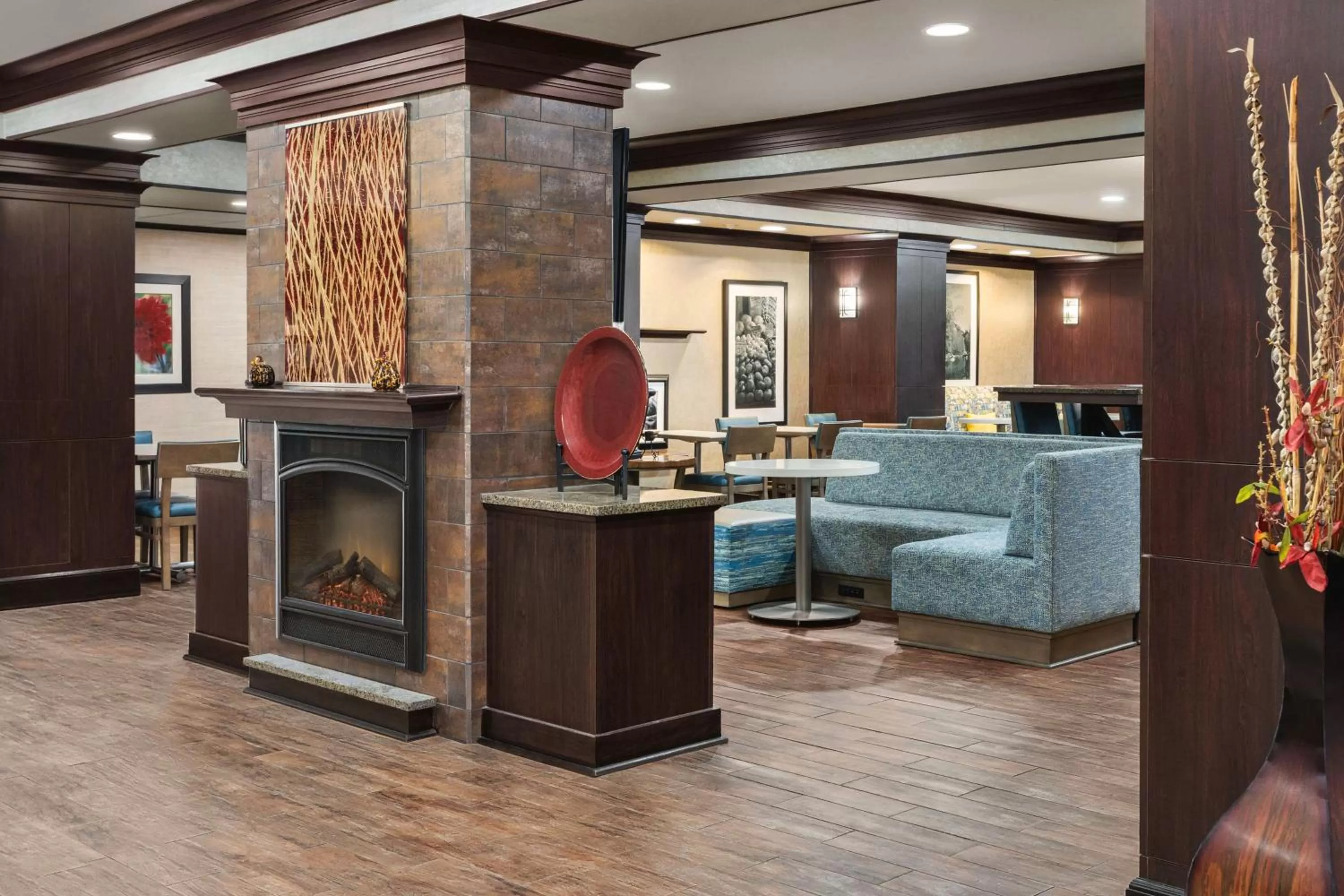 Lobby or reception in Hampton Inn New Albany