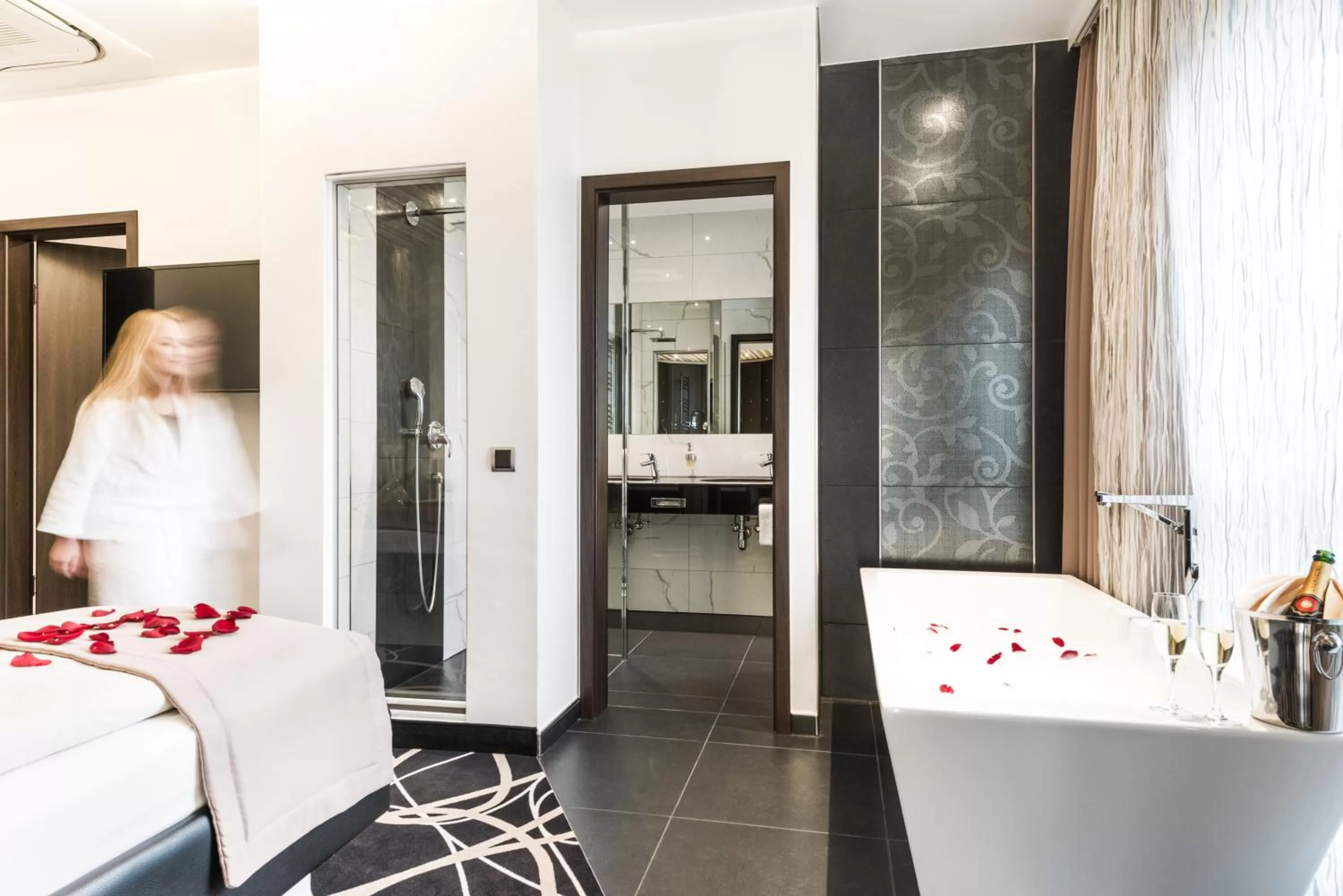 Bathroom in Sieben Welten Hotel & Spa Resort