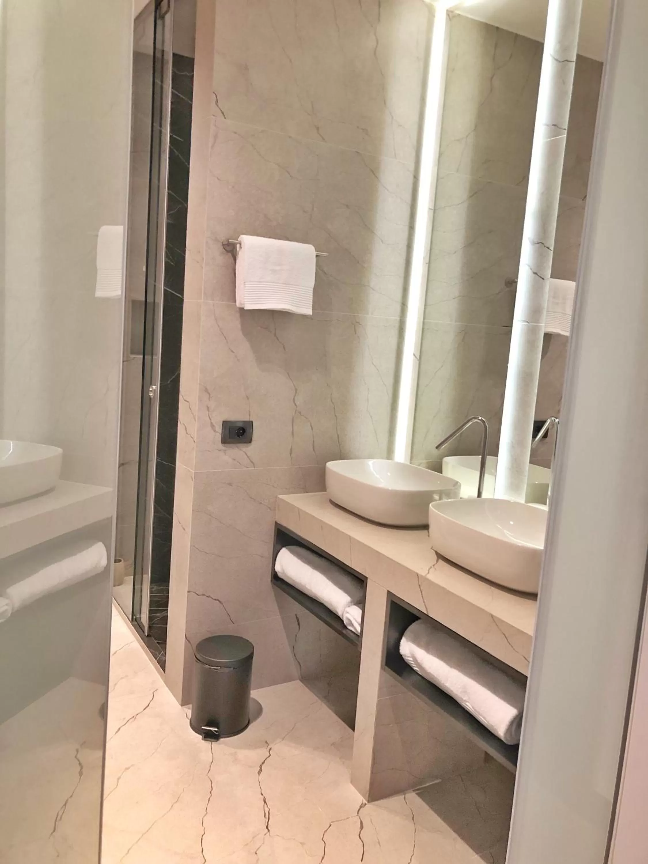 Bathroom in Venus Hotel