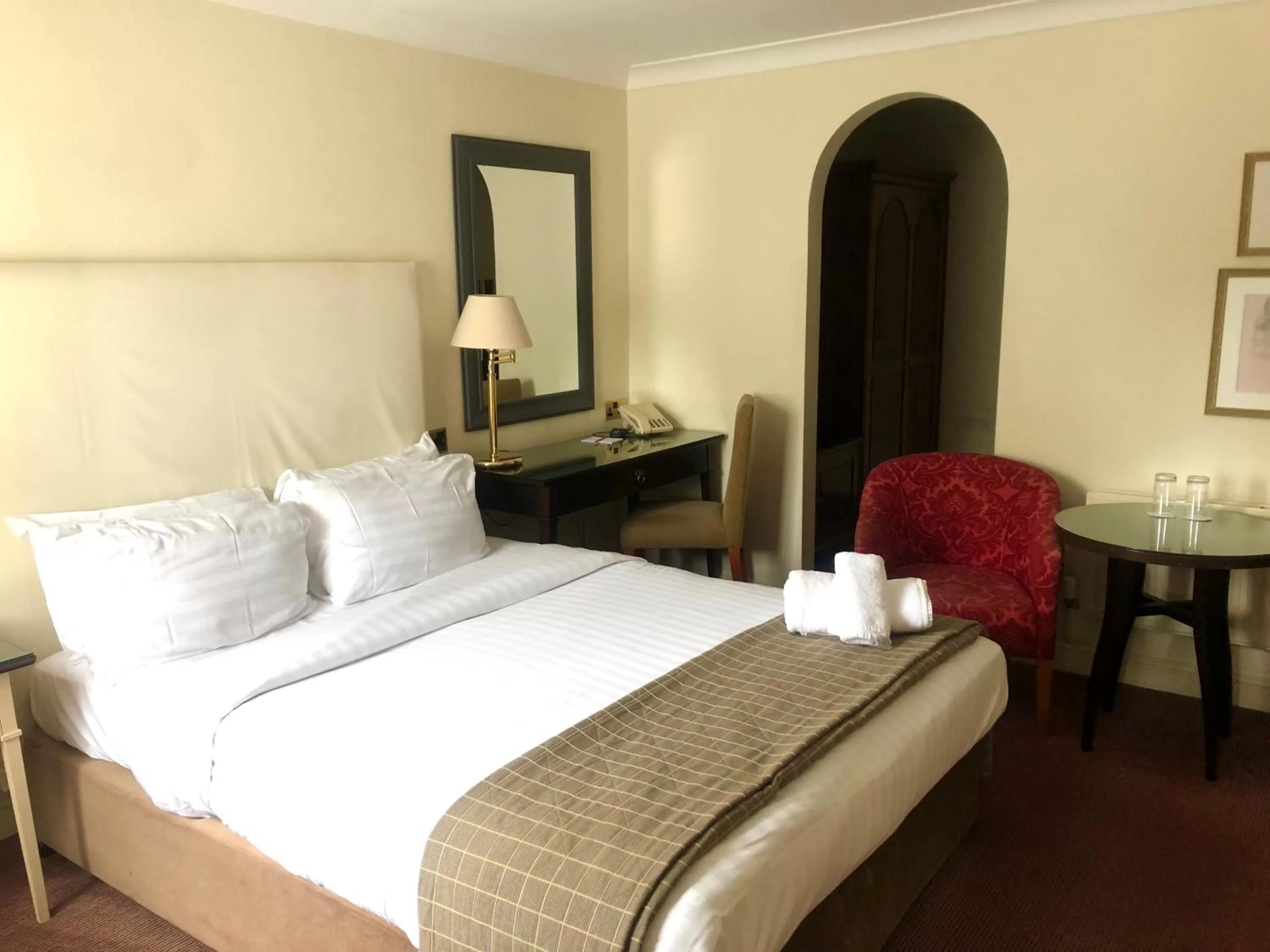 Bed in Park House Hotel