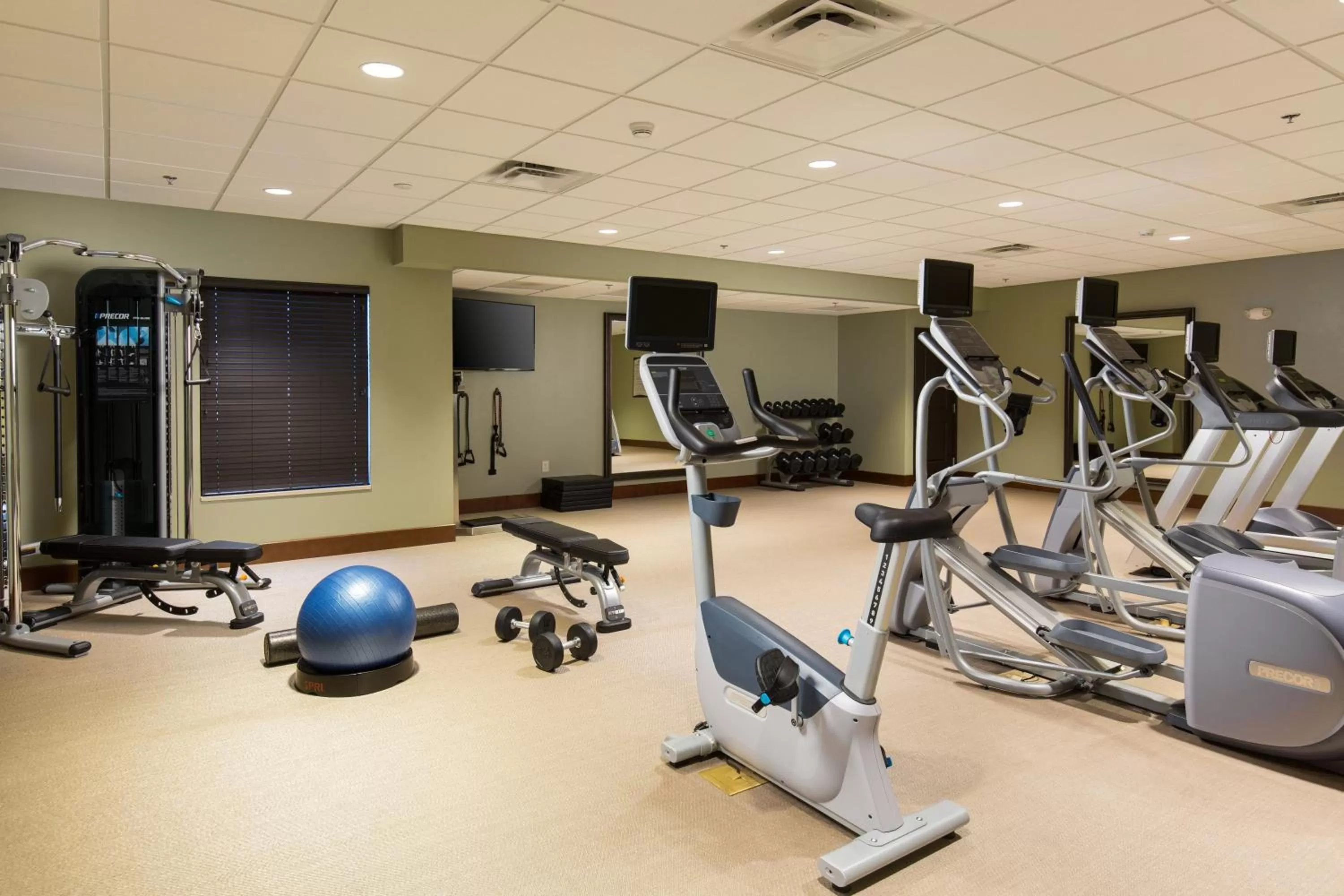 Fitness centre/facilities in Staybridge Suites Toledo/Maumee by IHG