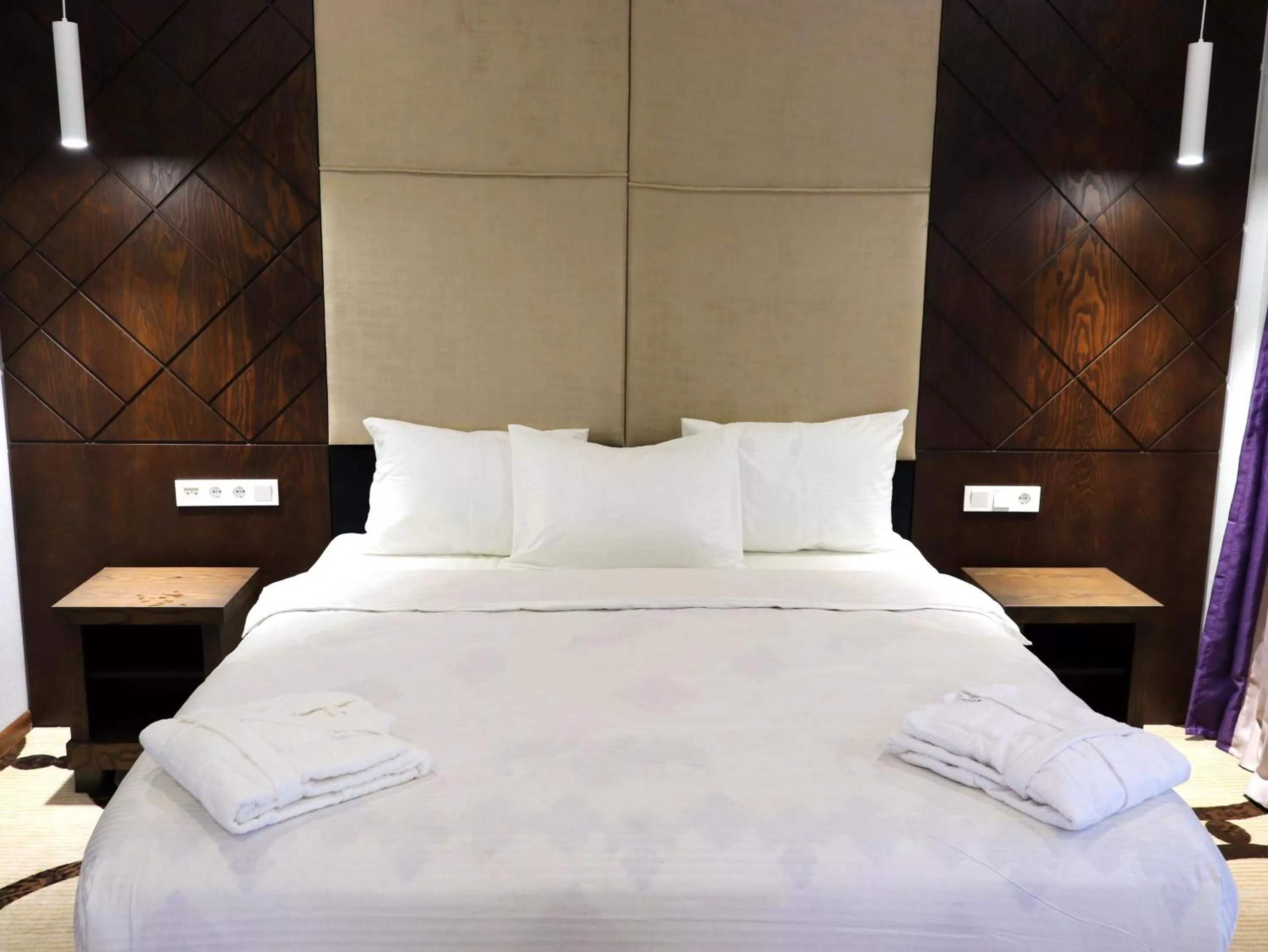 Bed in East Palace Hotel