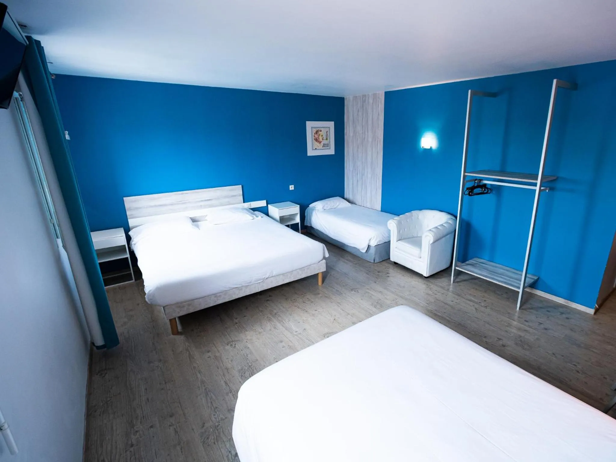 Photo of the whole room, Bed in Hotel Grand Cap Rooftop Pool