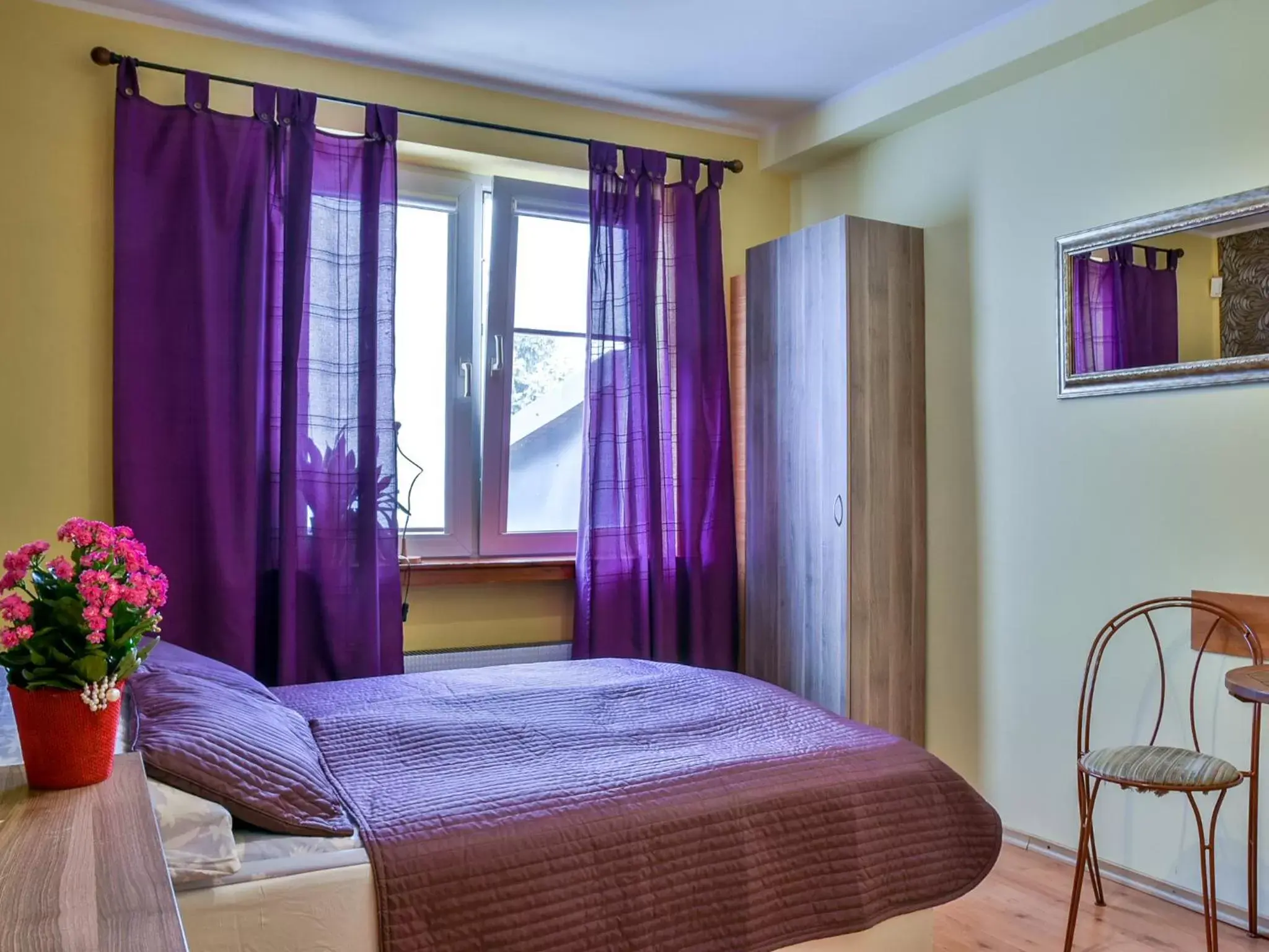 Comfort Double Room in Gościniec Pod Markizami Comfort Double Room in Gościniec Pod Markizami