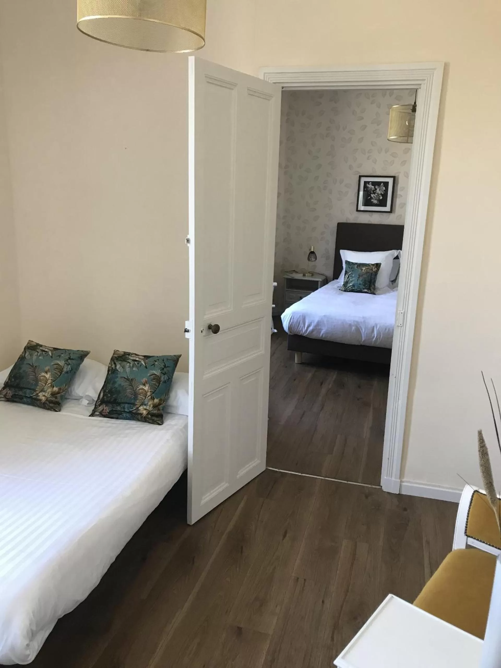 Bedroom, Bed in La Maison de Louisette