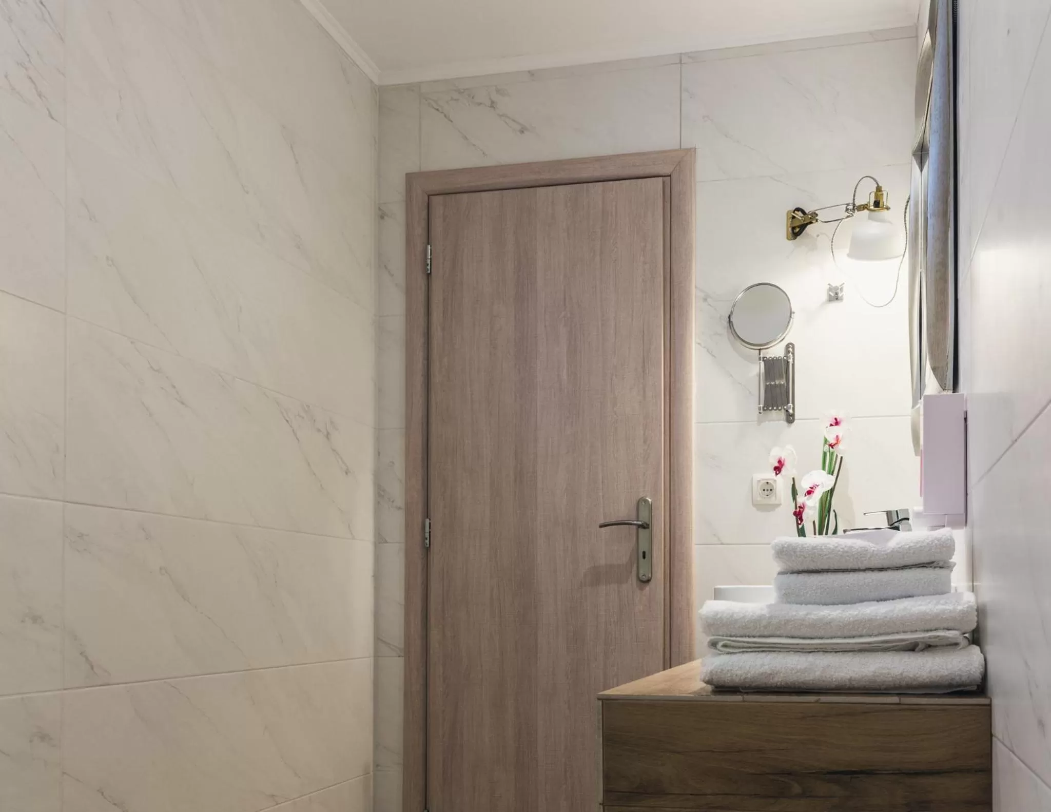 Shower, Bed in Dome Rooms Downtown