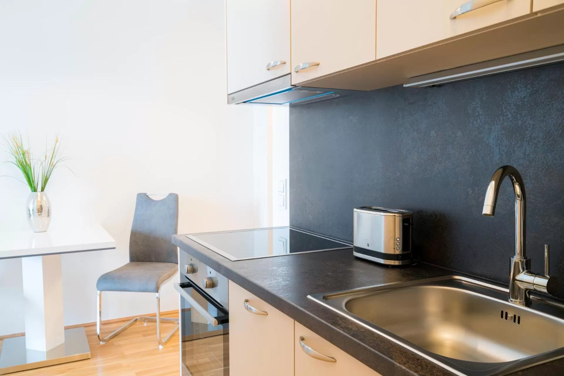 Vienna Residence, Marina Tower - Danube