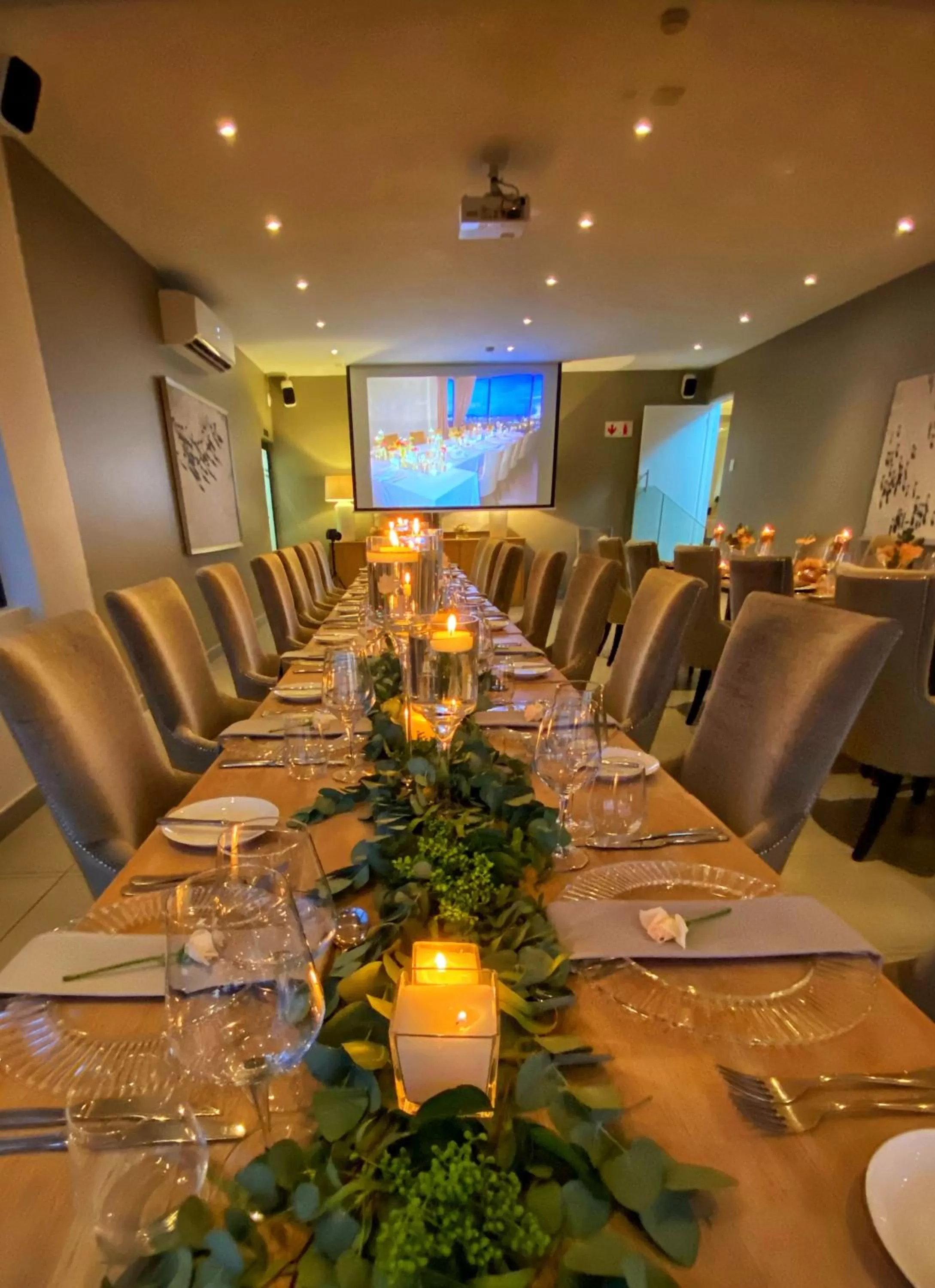 Restaurant/places to eat in The Northcliff Boutique Hotel