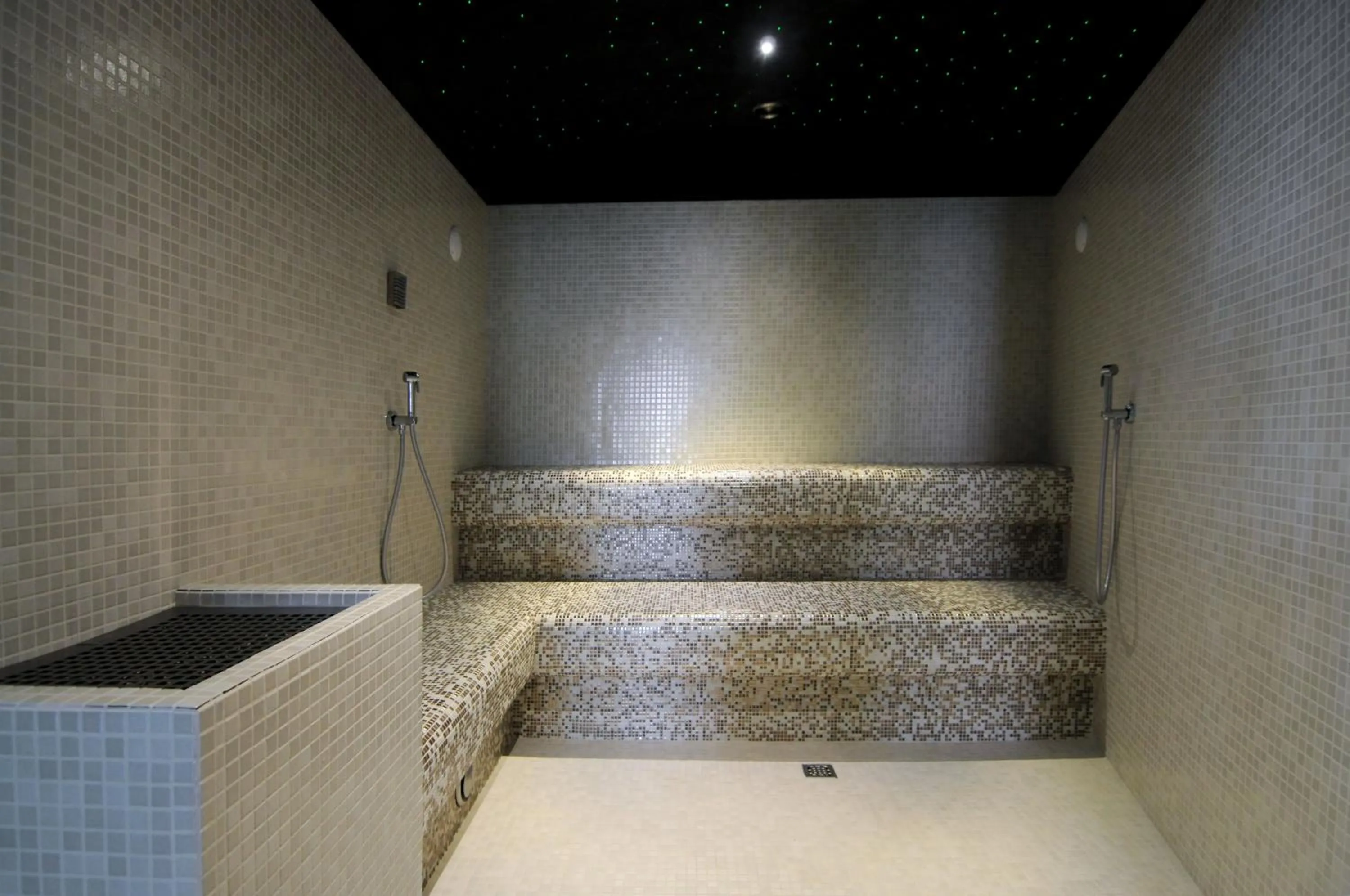 Steam room in Marina Palace Hotel 4 stelle S