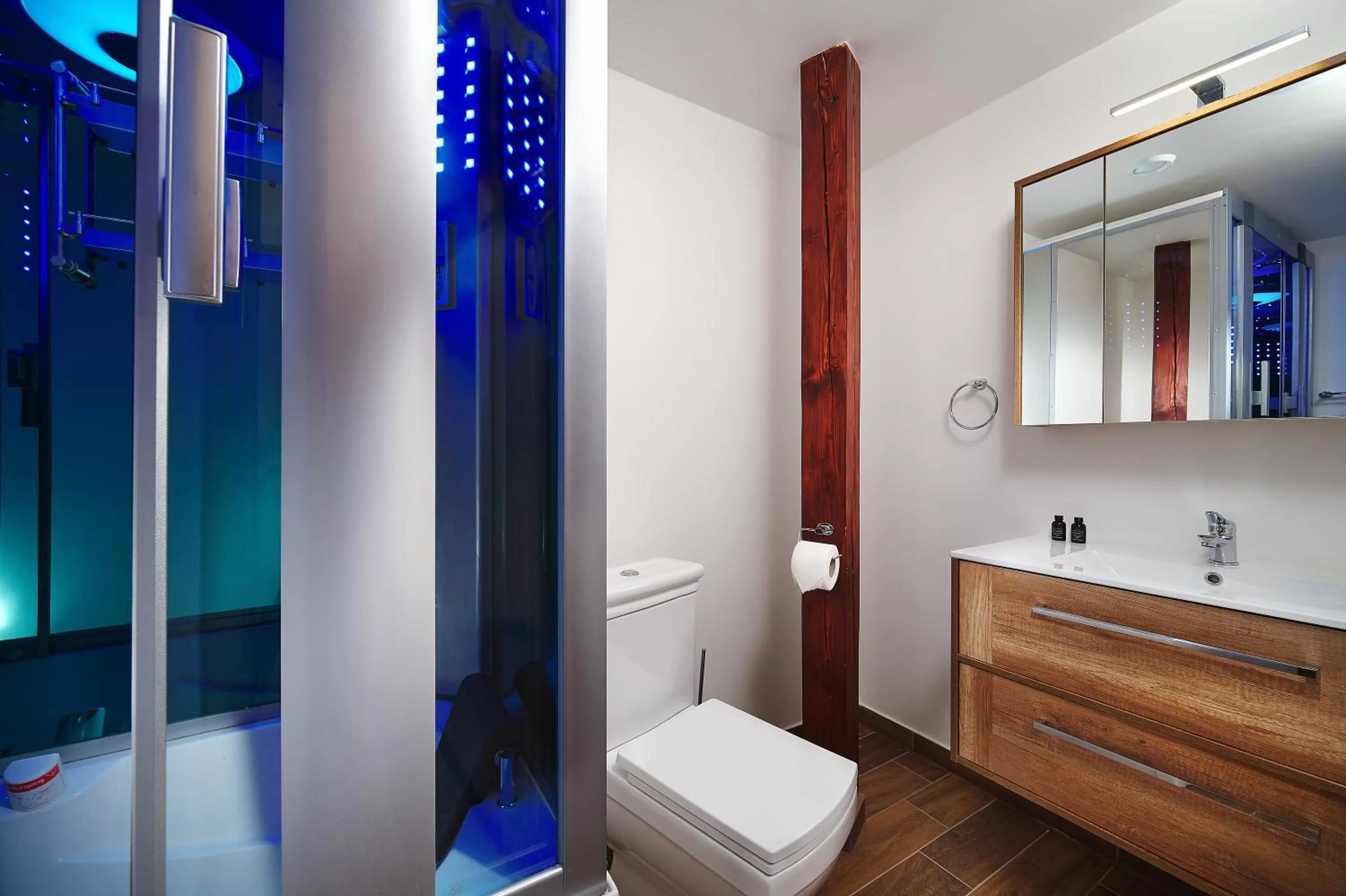 Bathroom in Hotel Dymník