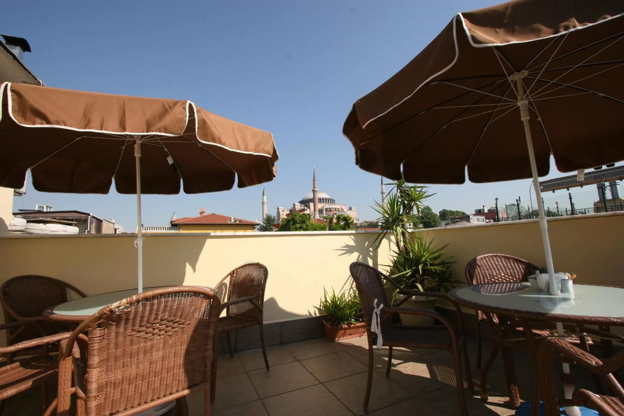 Day, Balcony/Terrace in Hanedan Hotel