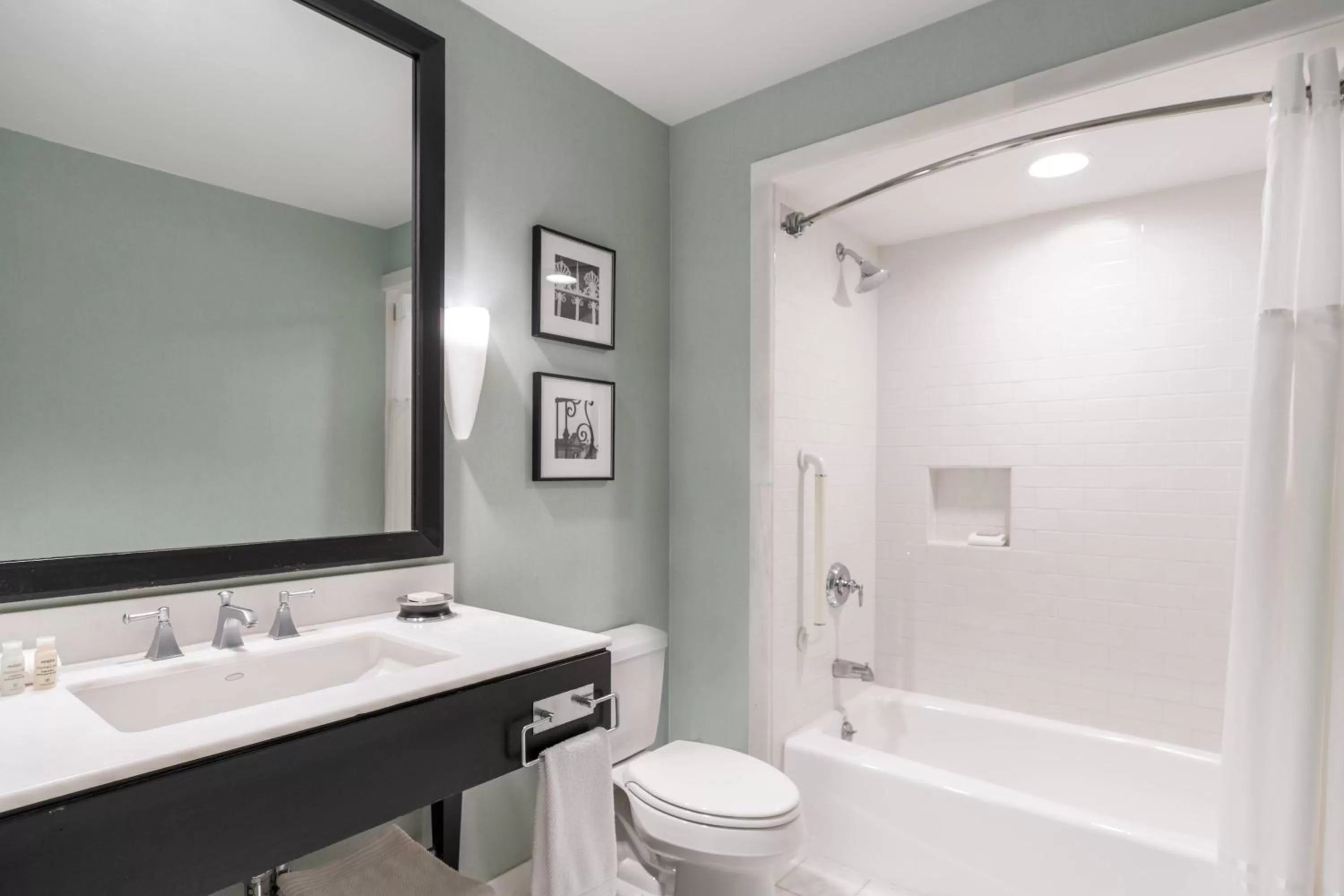 Bathroom in Renaissance New Orleans Pere Marquette French Quarter Area Hotel