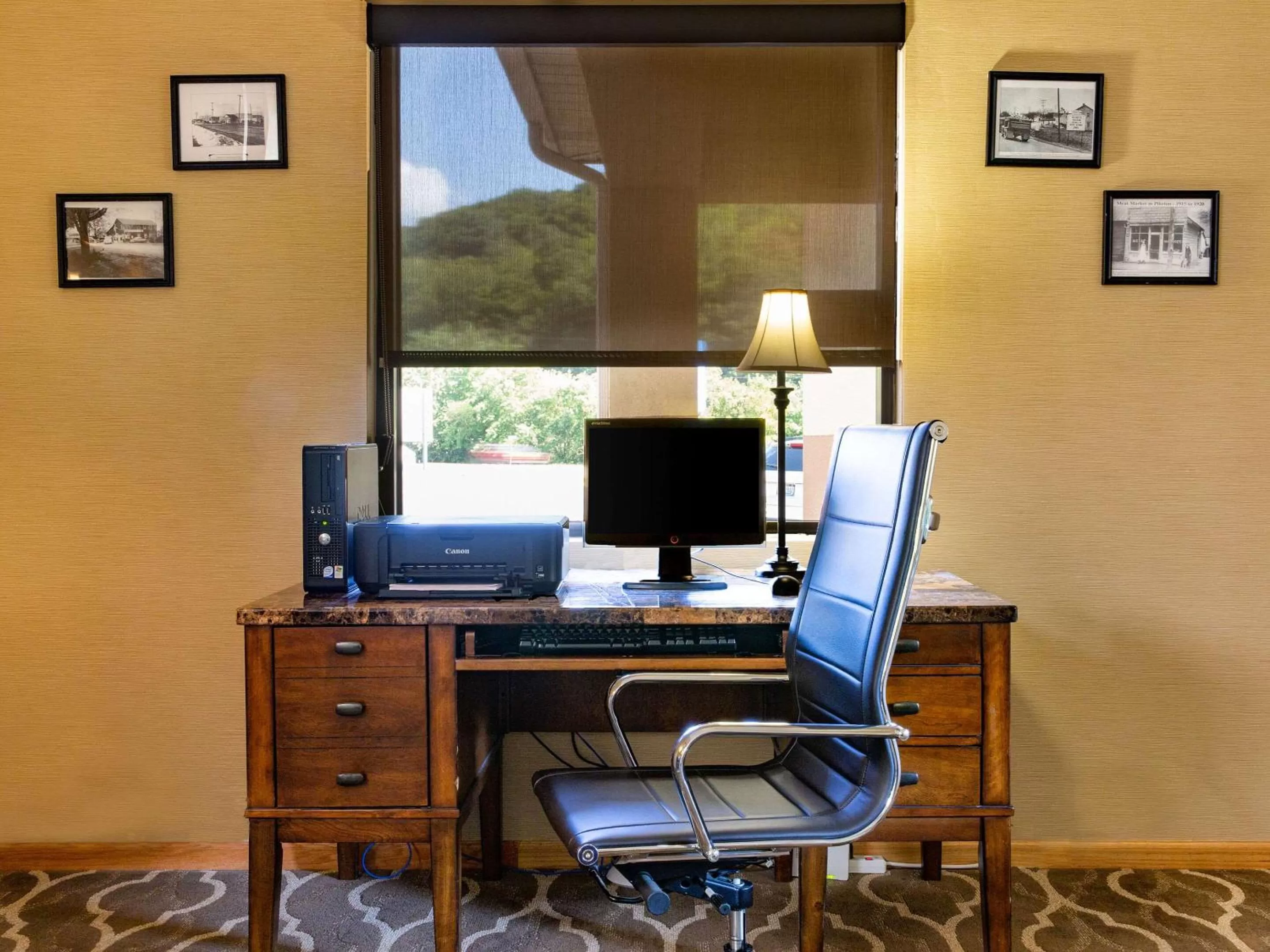 Business facilities in Comfort Inn Piketon near Fairgrounds