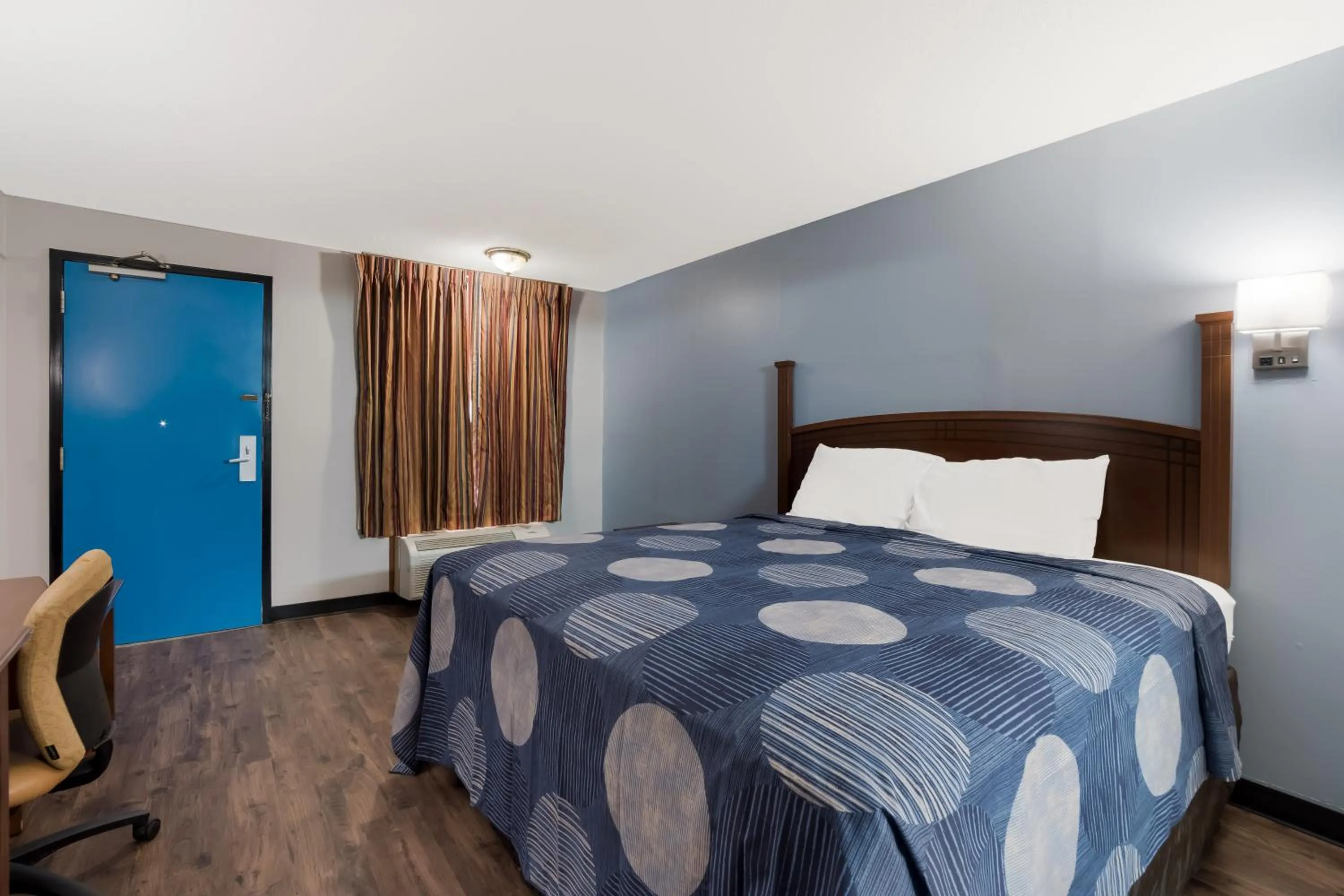 Bed in Rodeway Inn Augusta West - Fort Gordon